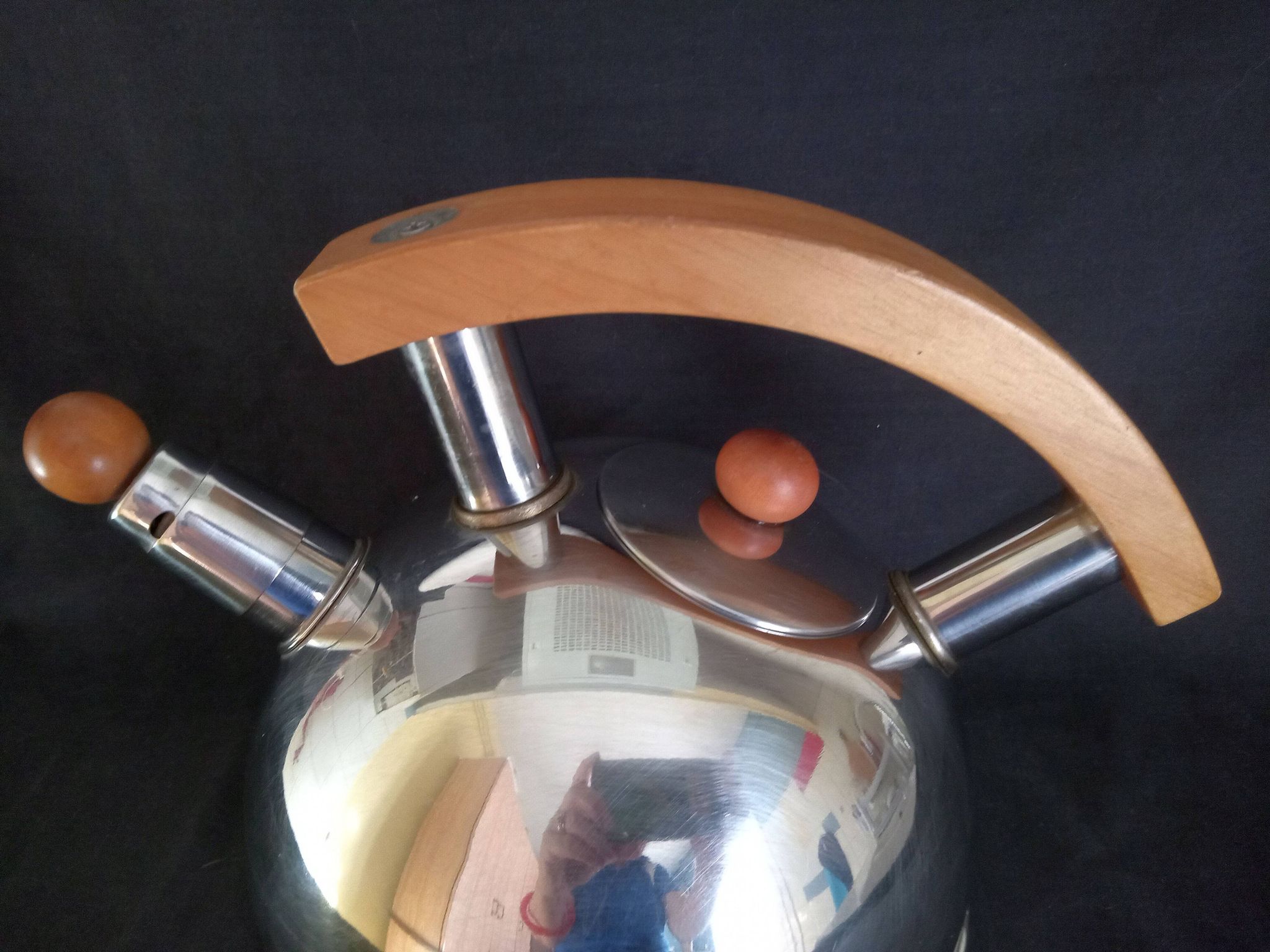 Art Deco manual kettle in stainless steel and wood, cap. 2L, 1930s