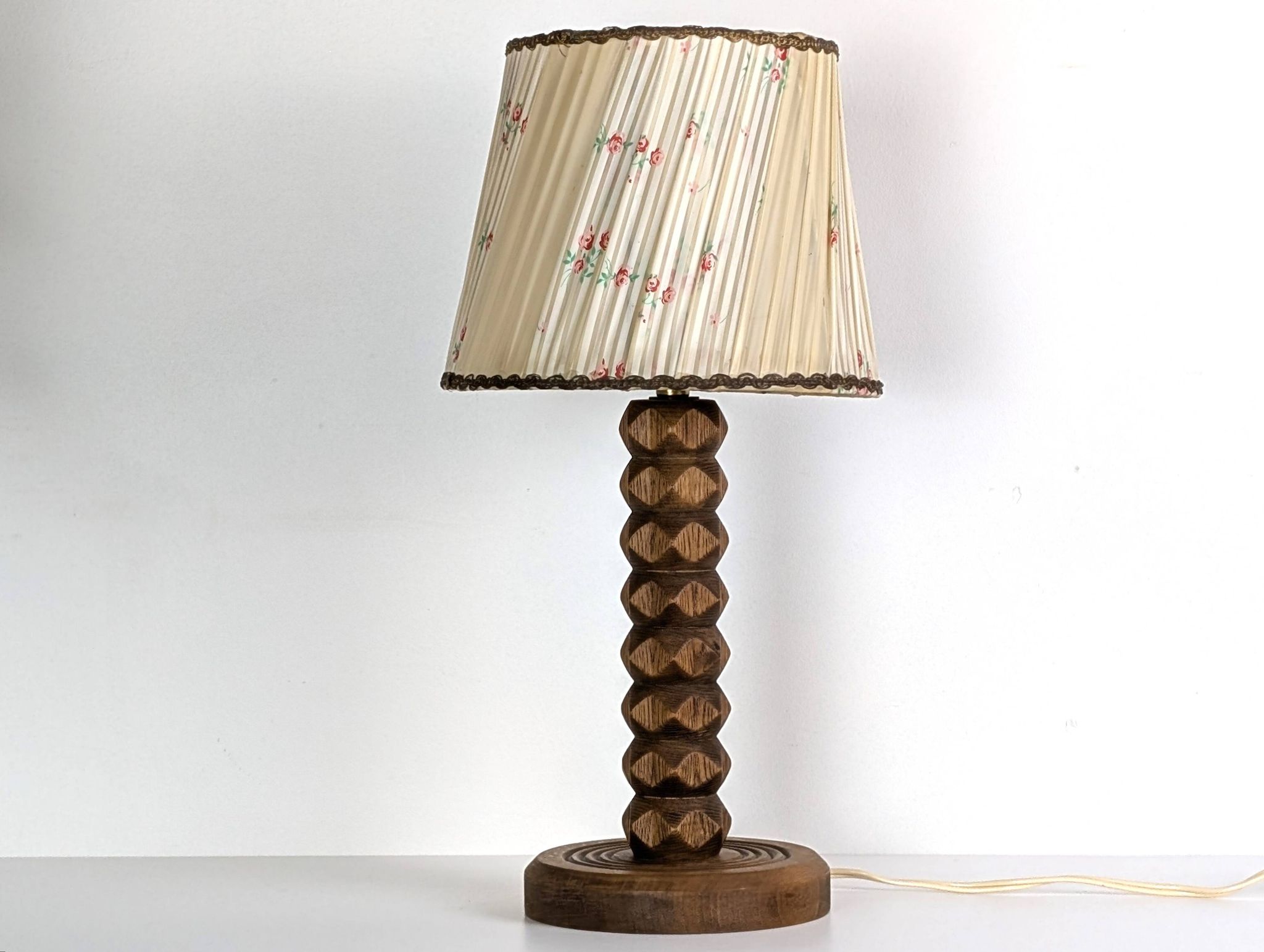 Lampe en chêne