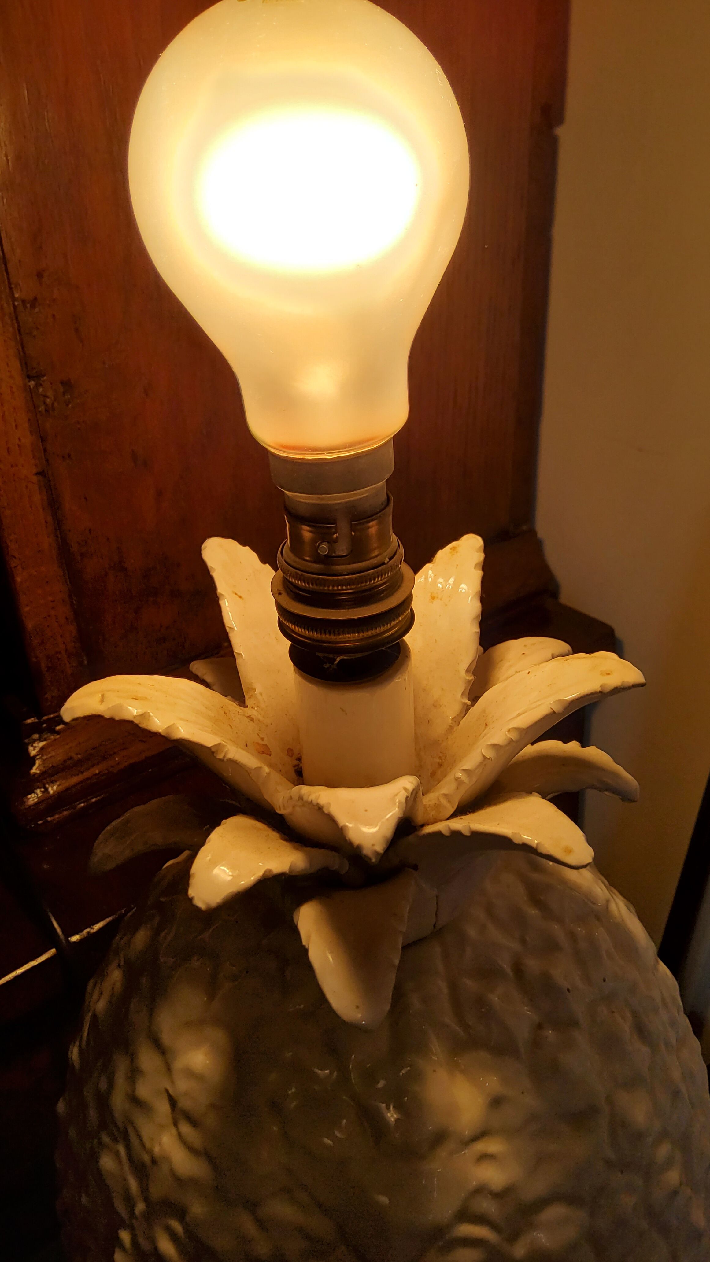 Ceramic 70s pineapple lamp