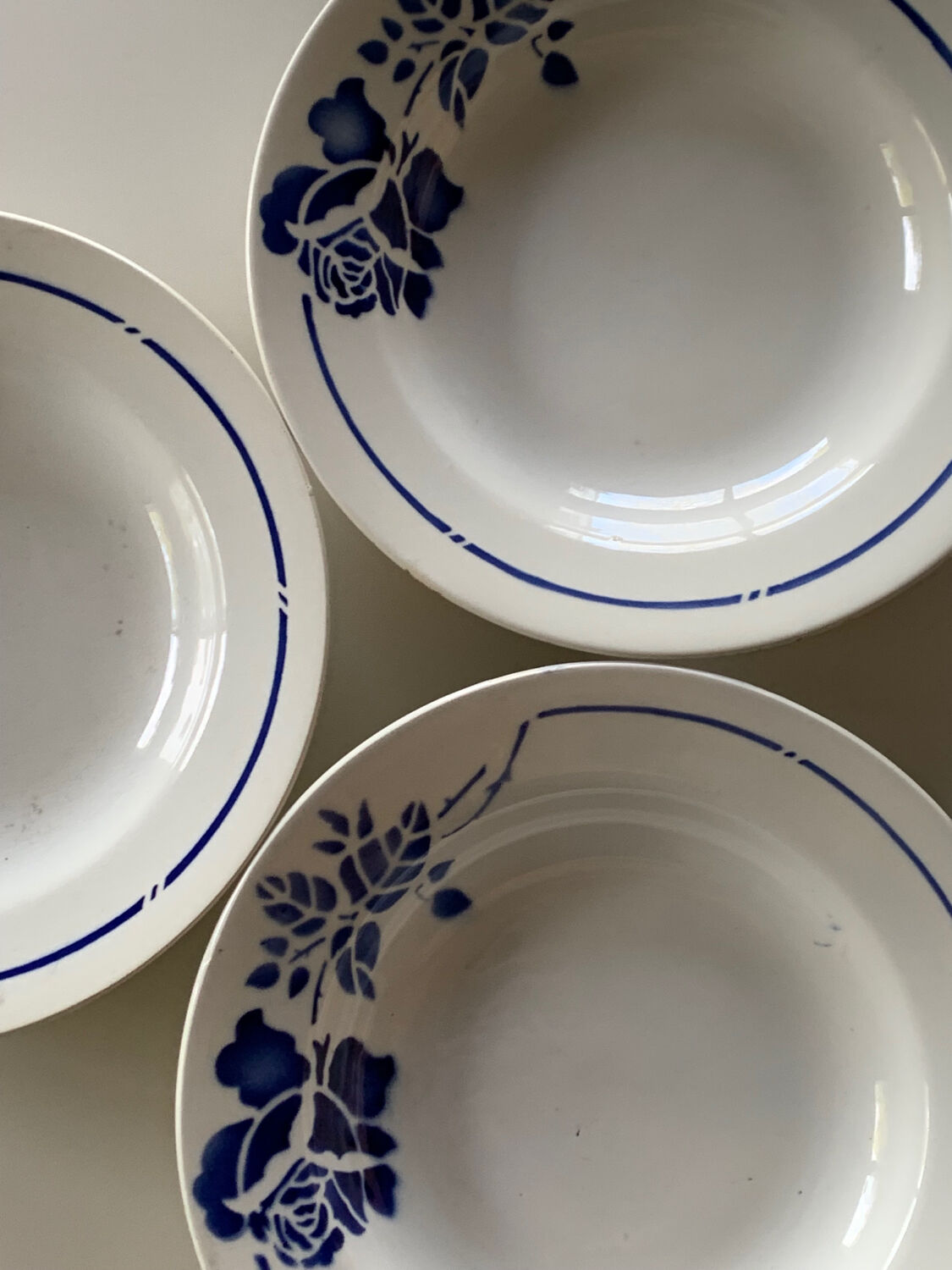 Hollow plates St Amand