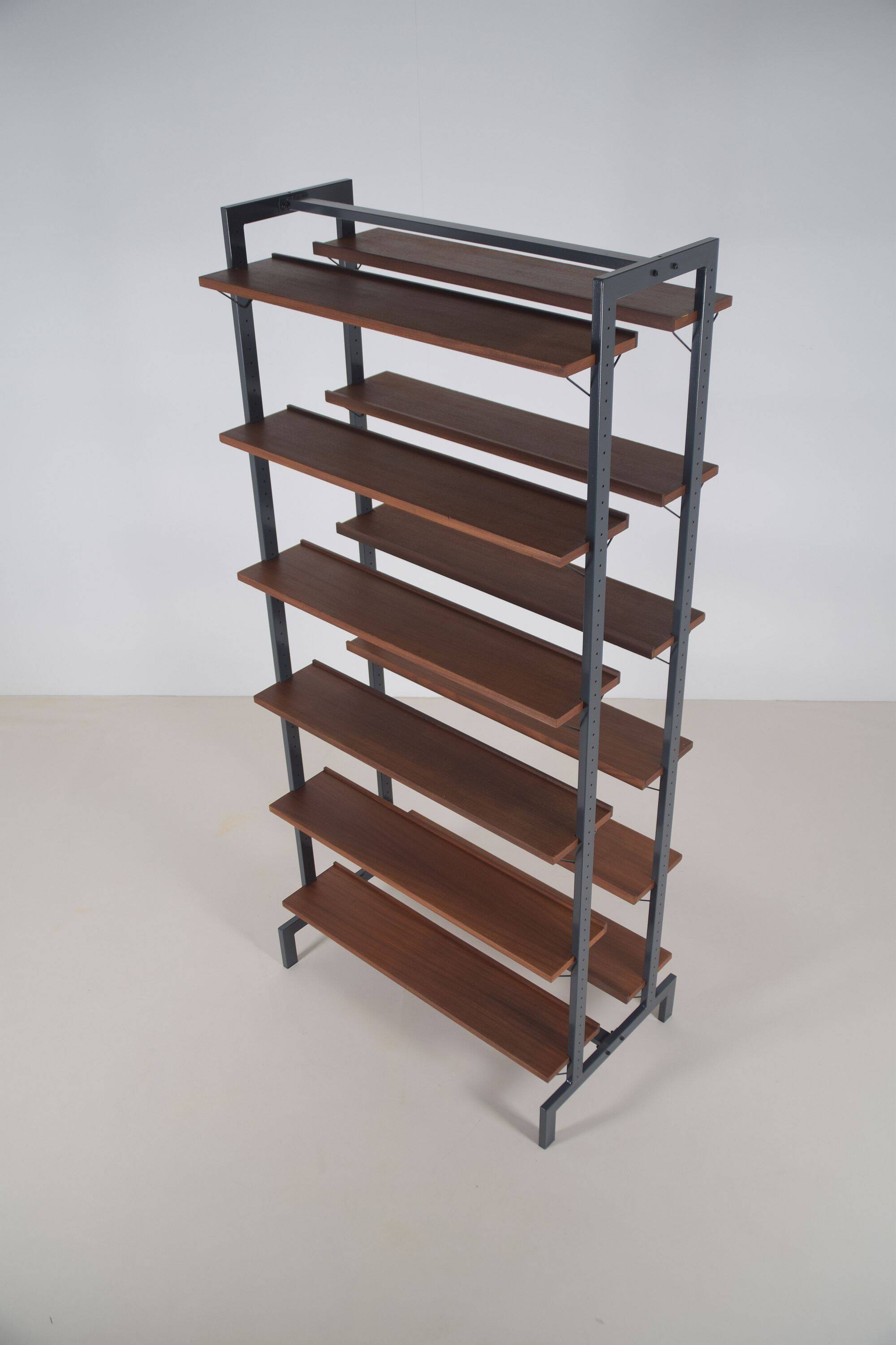 Freestanding vintage bookshelf designed by Olof Pira for Planmöbel, 1960s