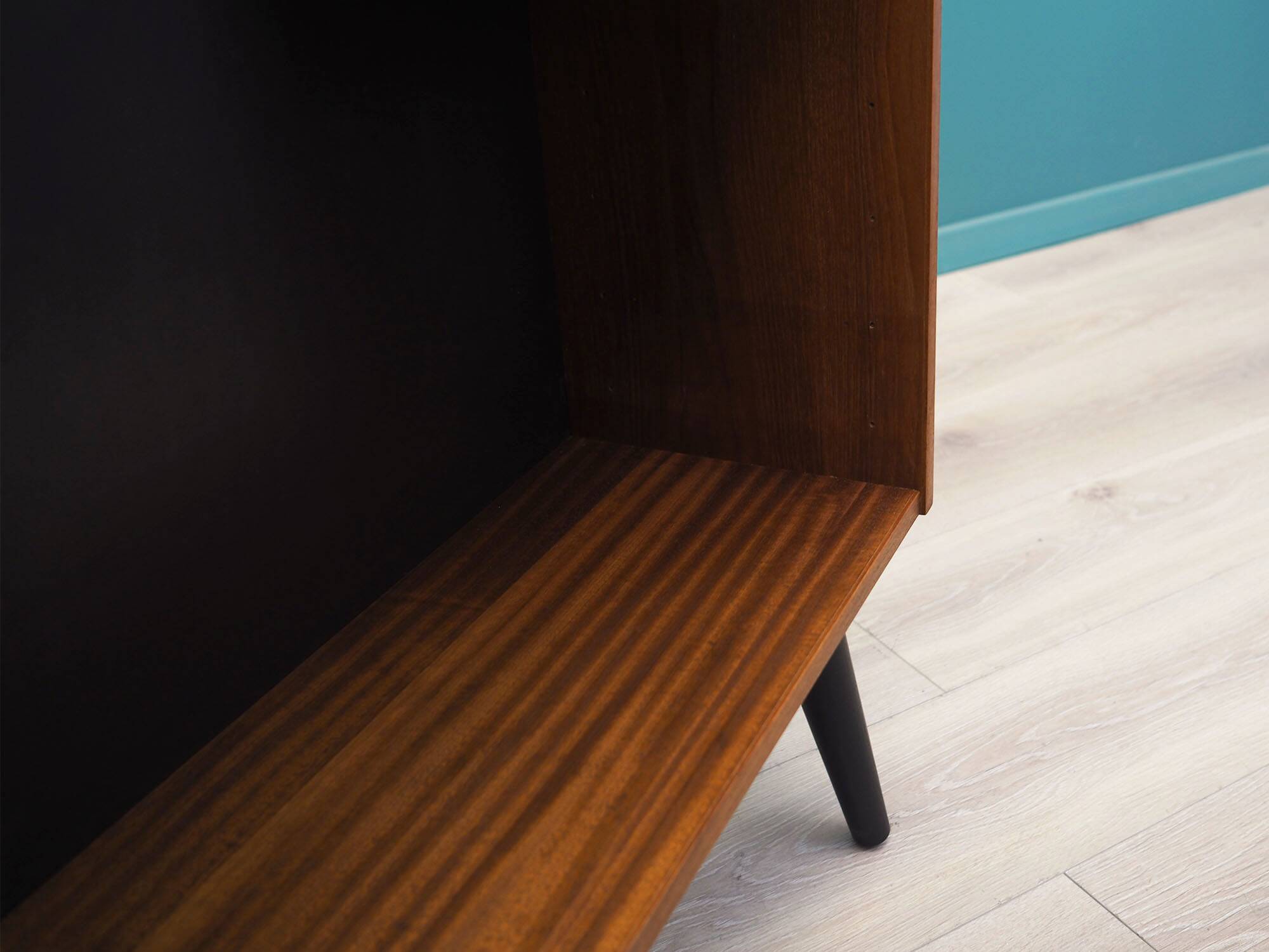 Bibliothèque en teck, design danois, années 1970, production : Danemark