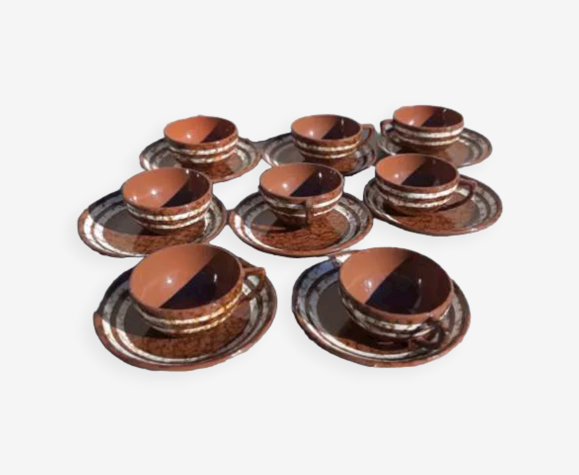 8 tasses et soucoupes Digoin