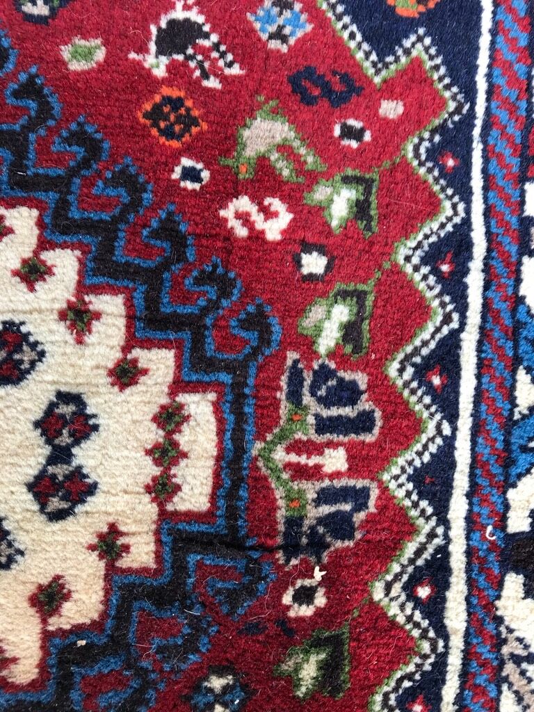 Abadeh Persian rug  105 x 144 cm