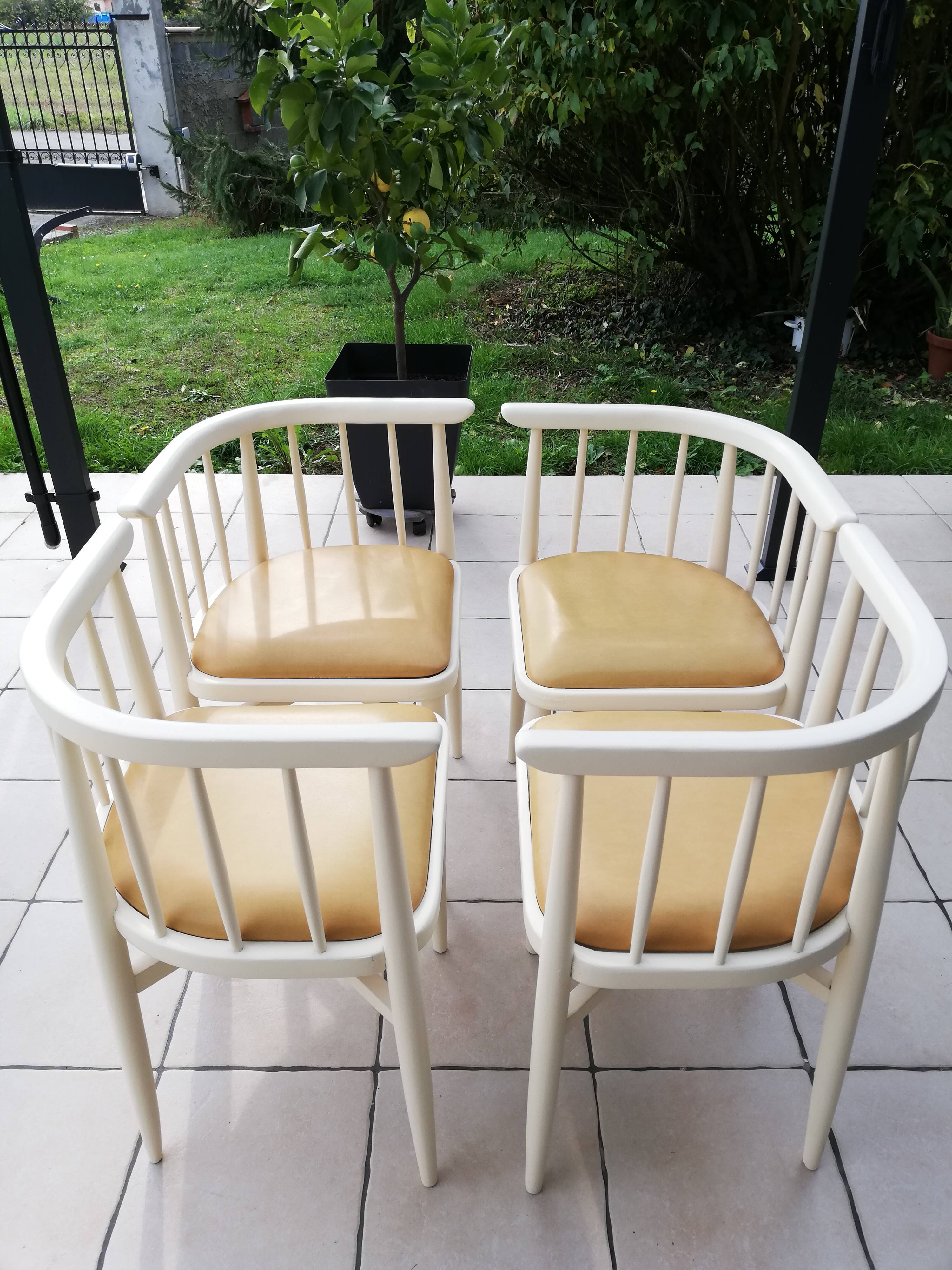 Thonet corner chairs