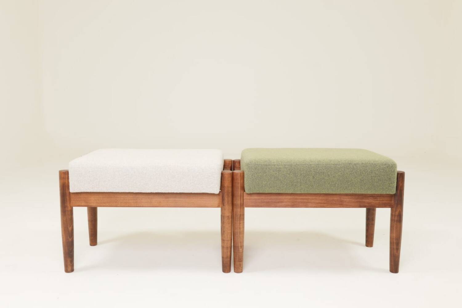 Set two footrest in vintage style, boucle upholstery, wooden pouffe