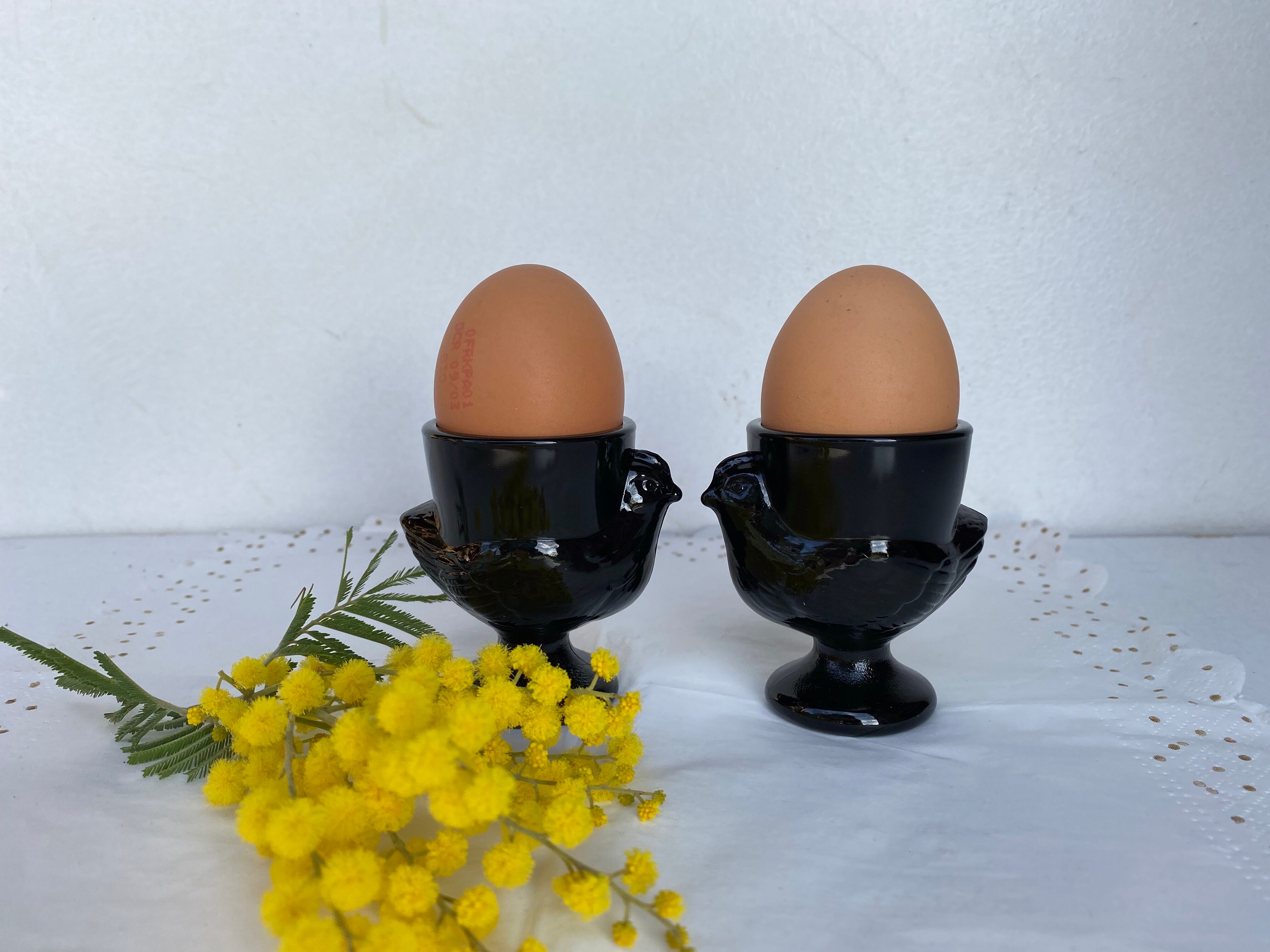 Vintage hen egg cups