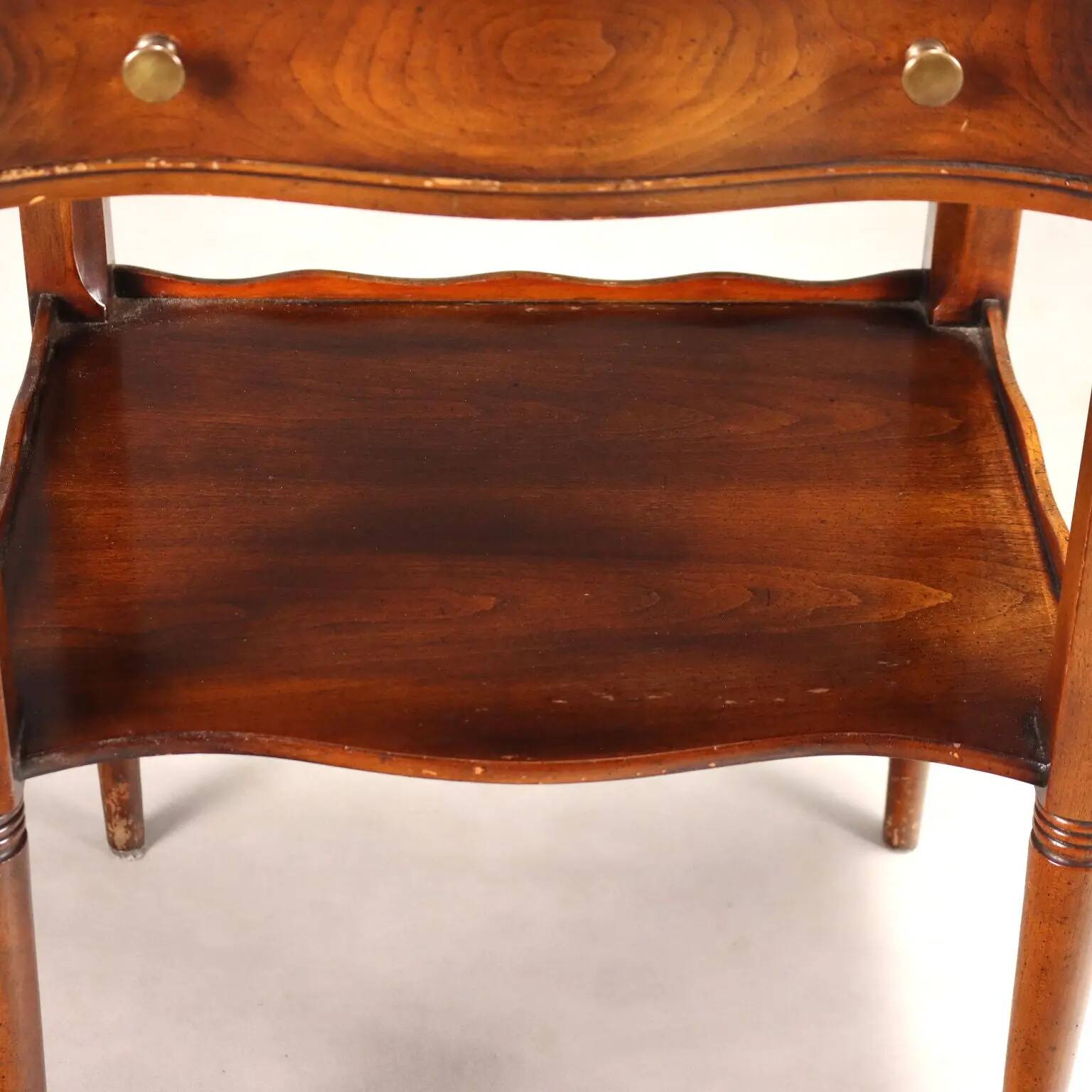 Antique bedside tables Statton Trutype Americana 20th century