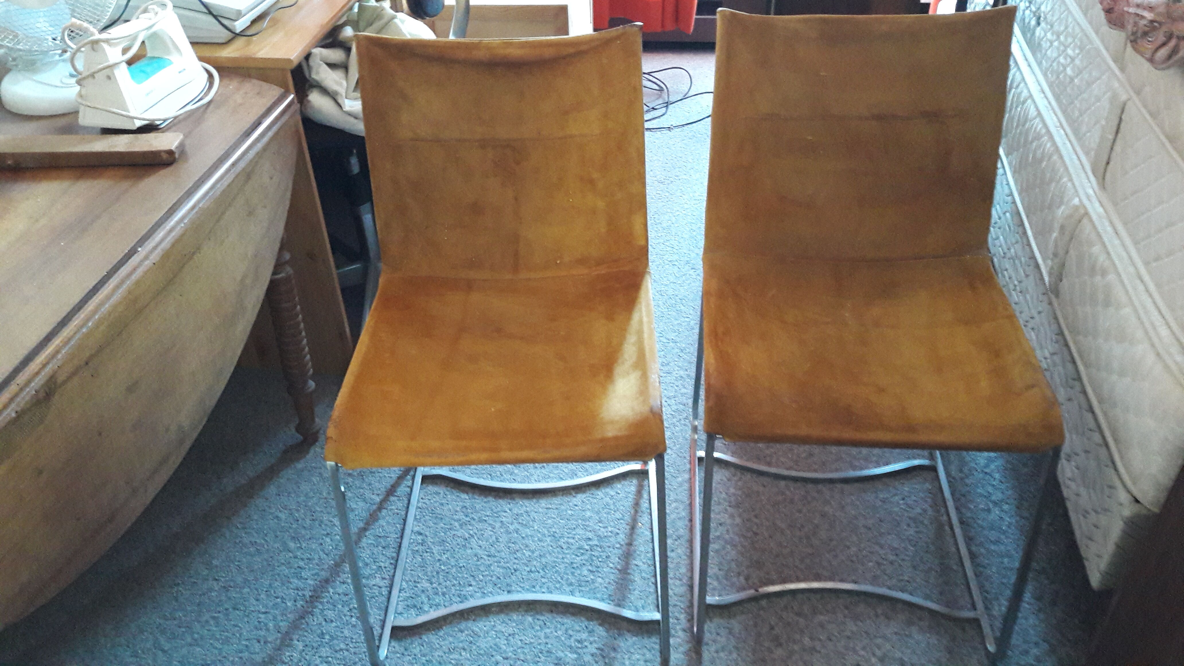 Set of 2 chairs