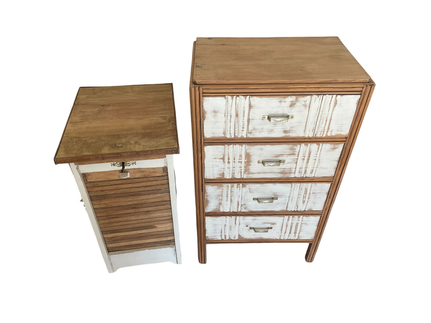 Set of occasional furniture