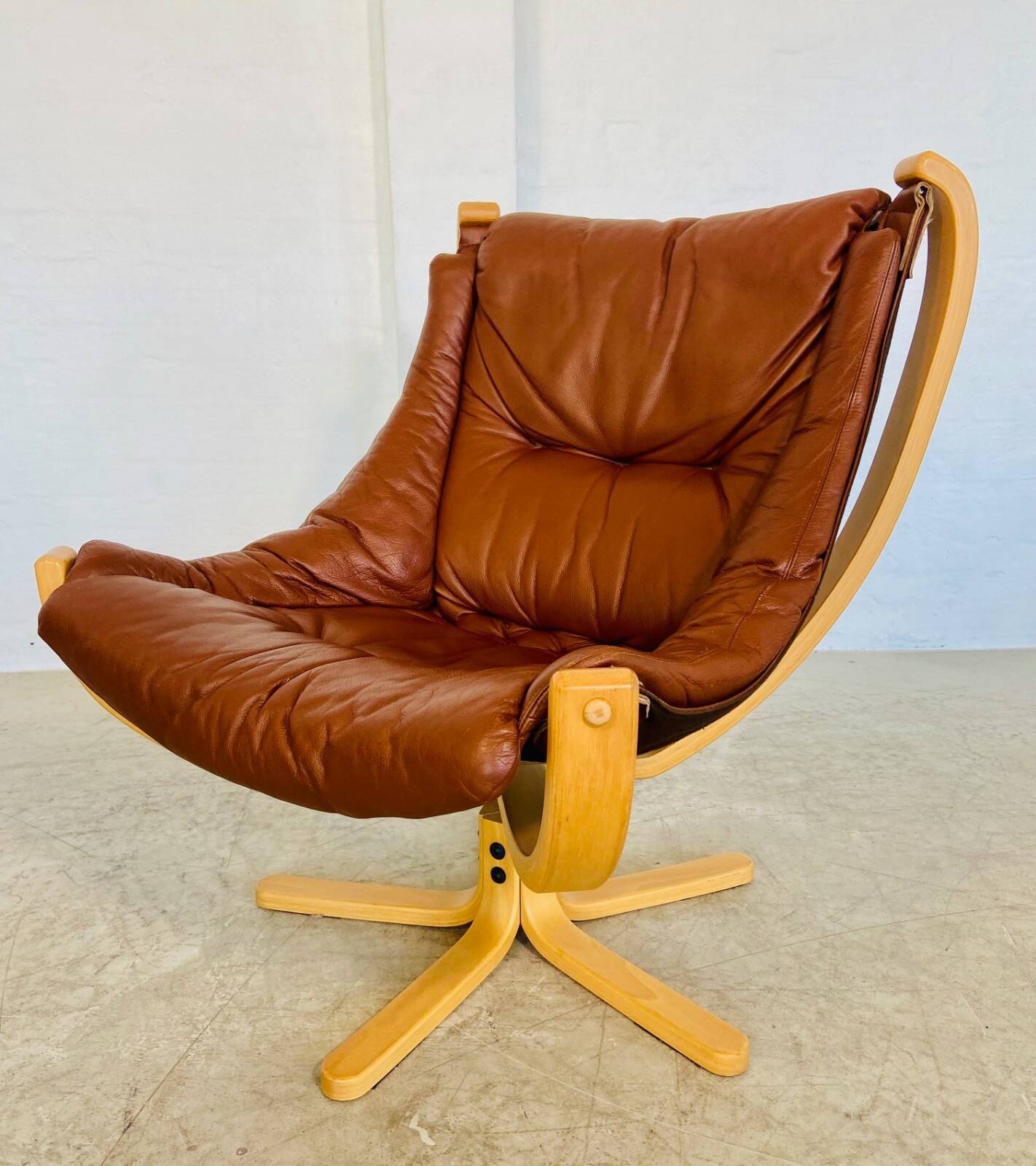 Vintage retro Danish mid-century Skippers cognac leather lounge chair