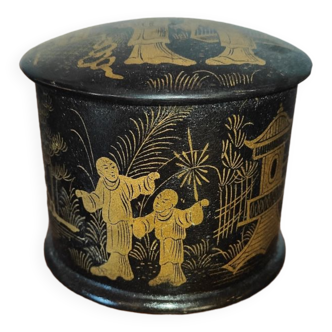 Rice powder box in boiled cardboard with Chinese decoration Napoleon III XIXth Century