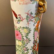 Vase en porcelaine émaillé XX siècle