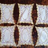 Set of 6 embroidered table decorations - 9 x 8 cm