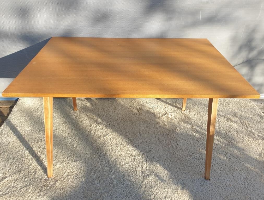 Compass foot table with potential 130x90