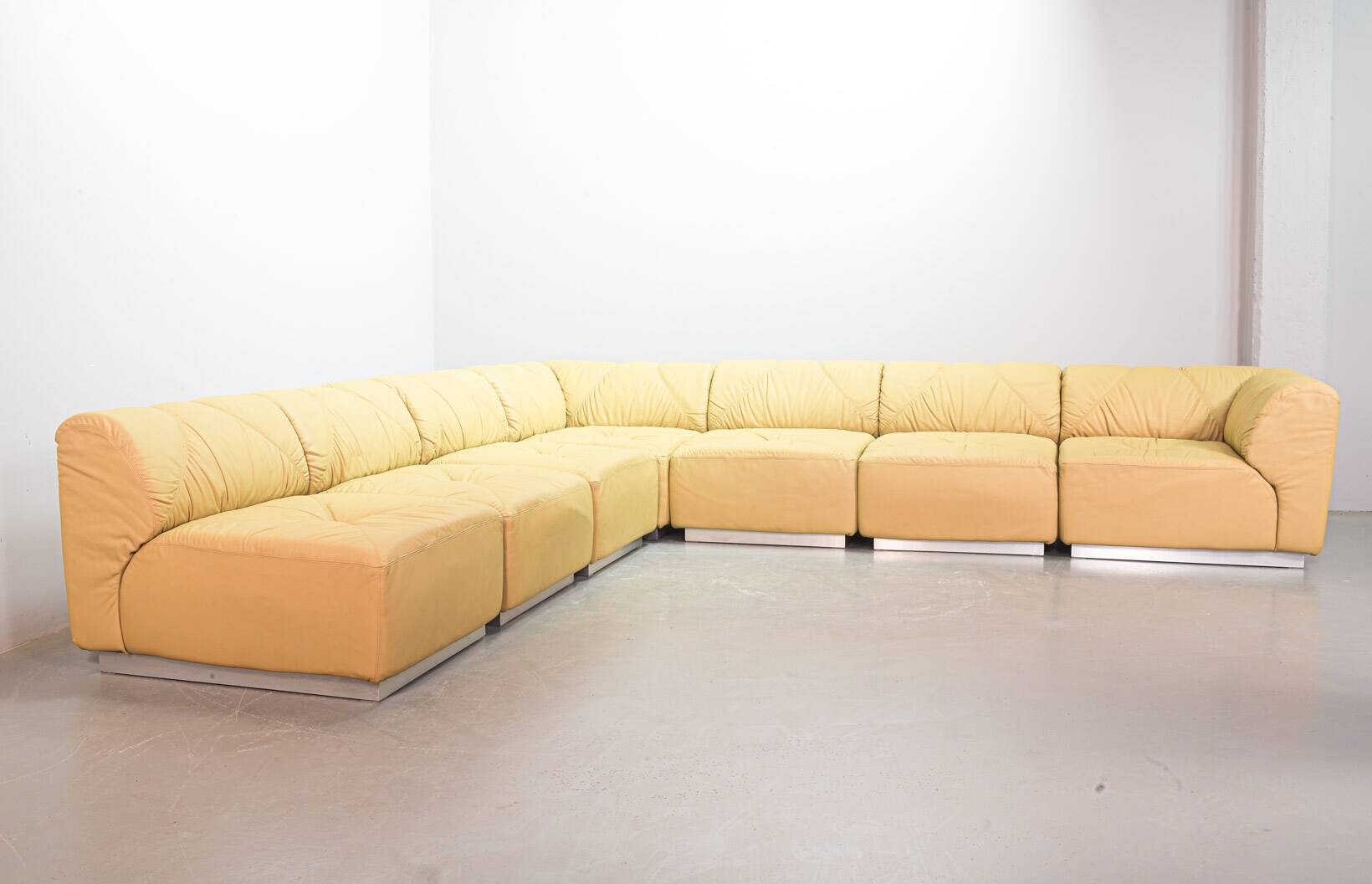 Distinctive Walter Knoll Modular Sofa 'Domaine' by Bernd Münzebrock, 1970s