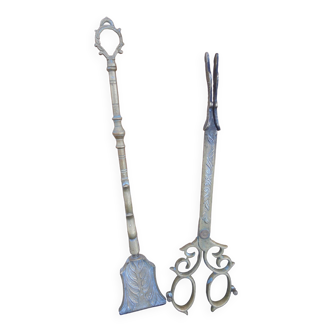 Zoomorphic bronze fireplace shovel and tongs