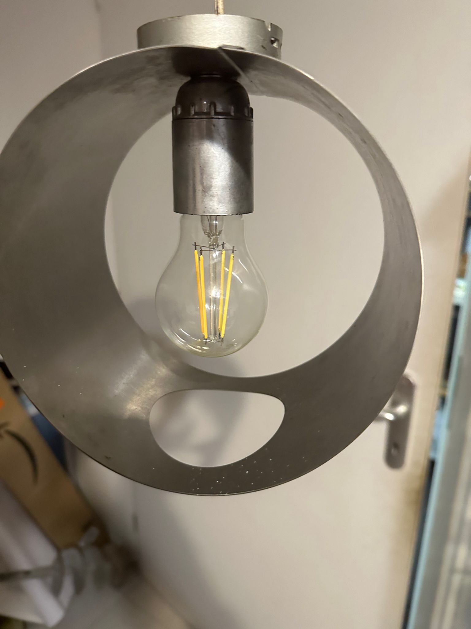 Wall lamp in brushed aluminum