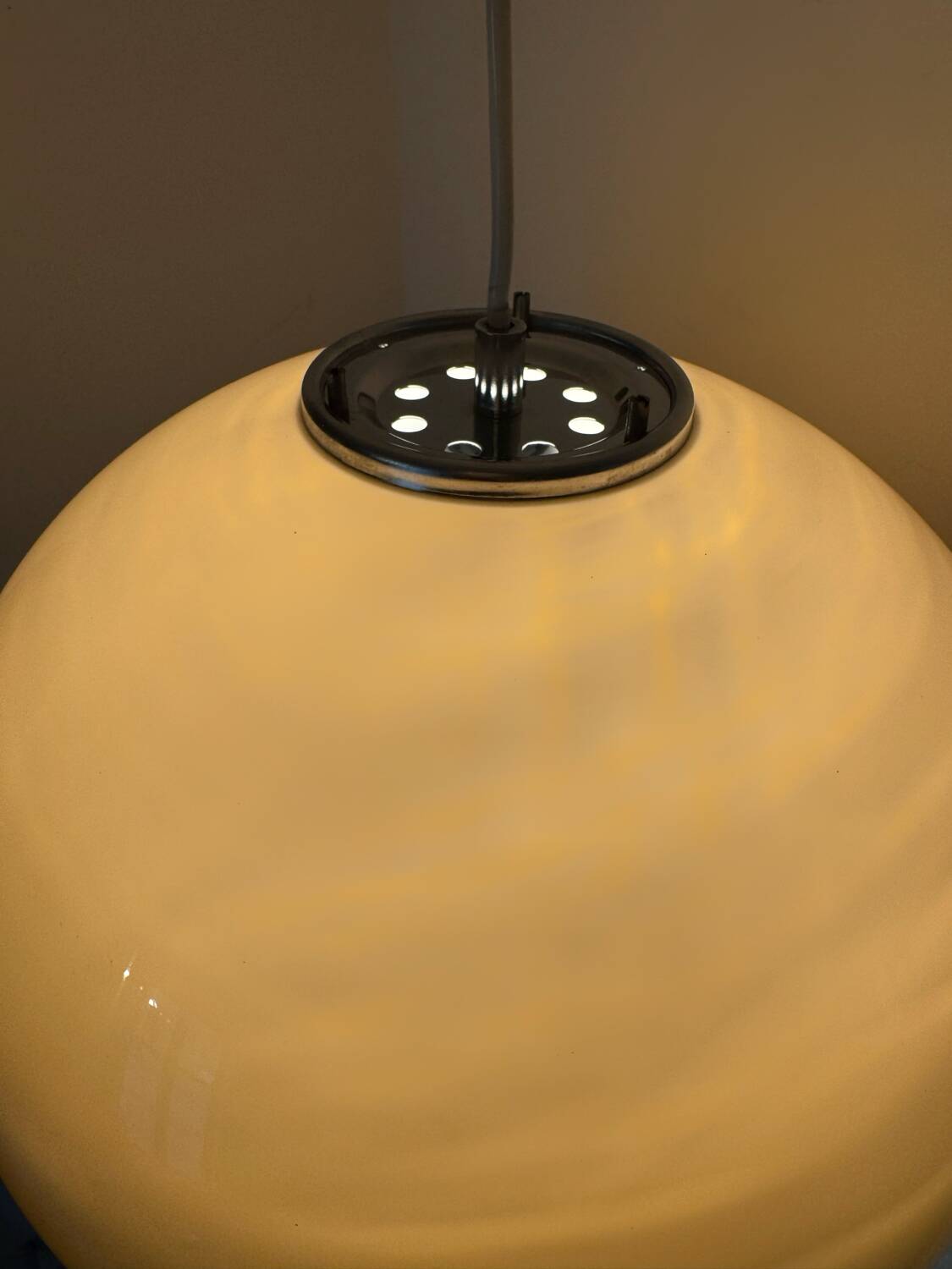 Italian design pendant light from the 70s