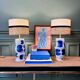 Paire de lampes "Initiale" SPOT x ATOME en céramique - 2026 (Bleu roi)