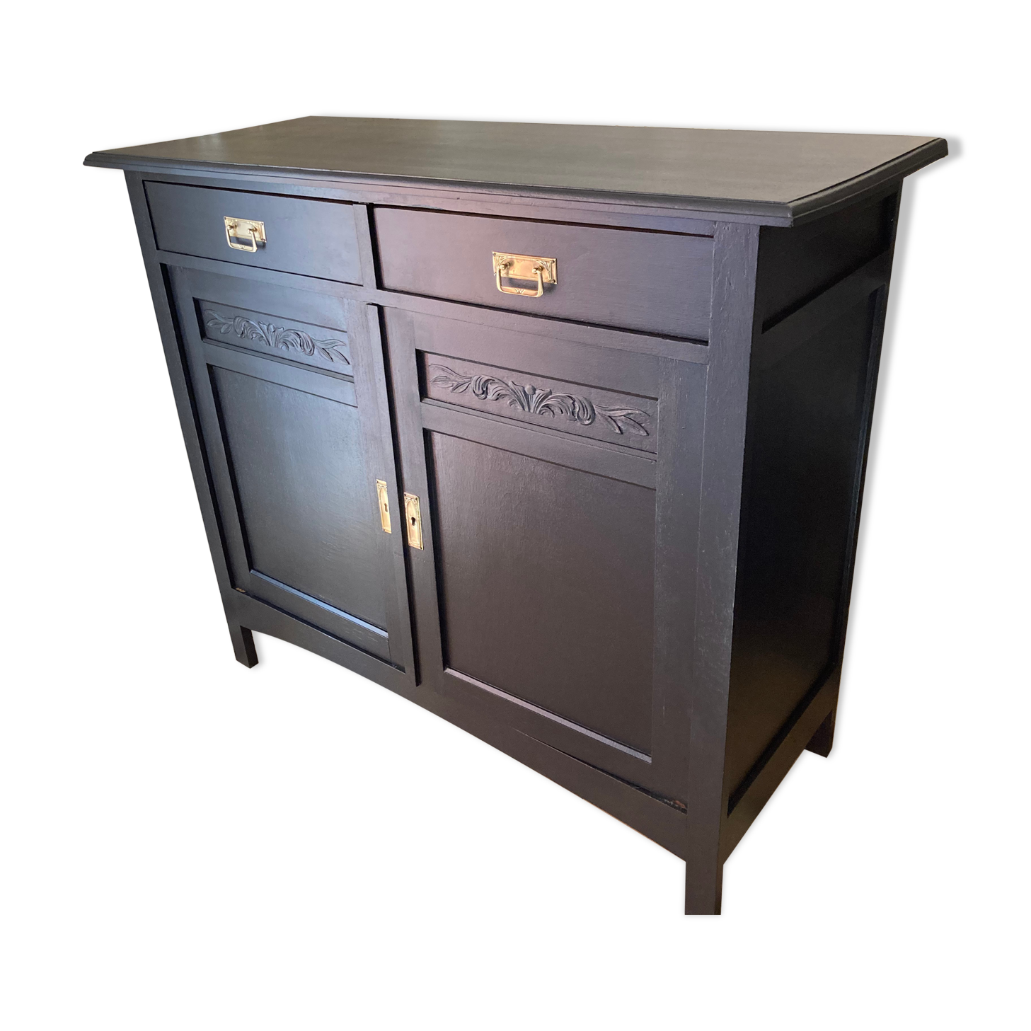 Art-deco period oak commodus