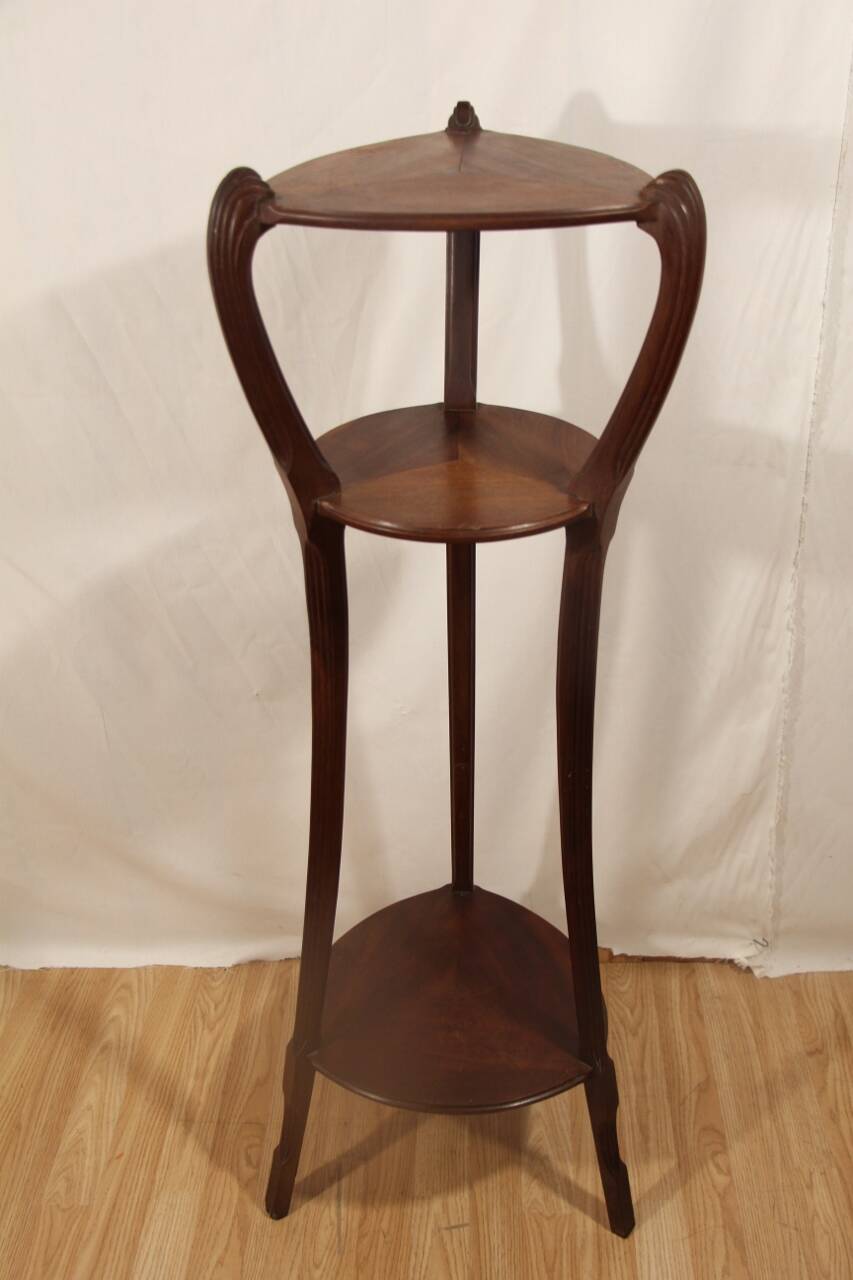 Art Nouveau Side Table in Mahogany Attributed to Majorelle