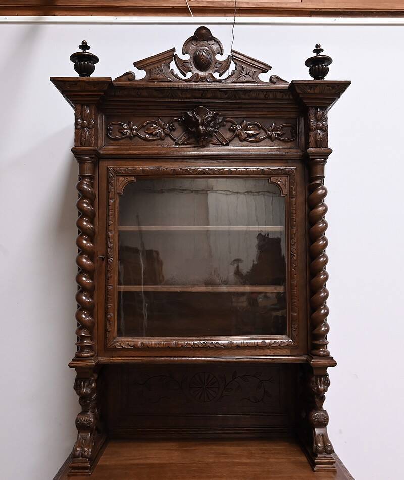 Narrow Oak Display Cabinet, Louis XIII style – Late 19th century