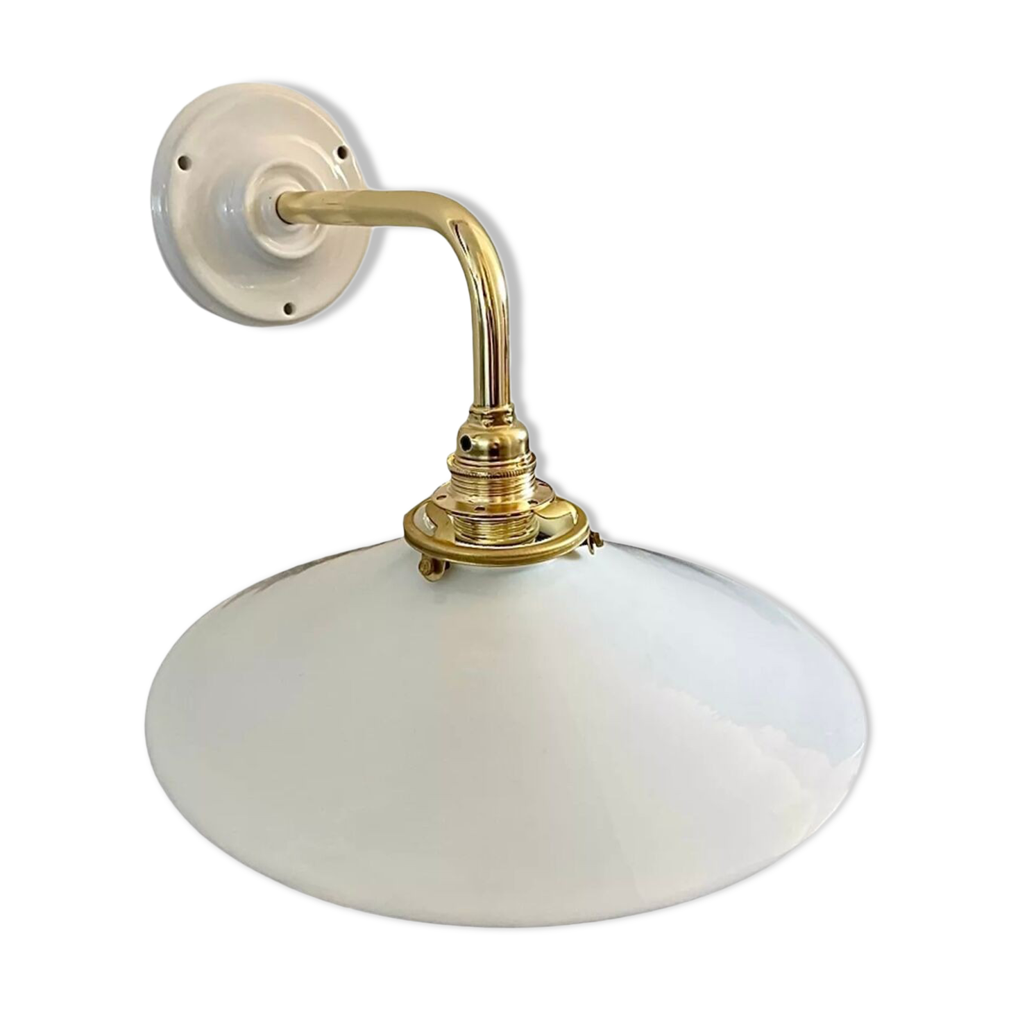 White opaline wall lamp