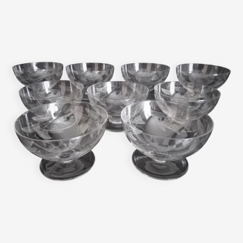 Set of 9 engraved crystal champagne glasses with fern motifs