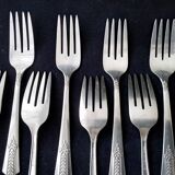 Set of 12 Silver Plate Vernon Pattern Romfort Cake Forks 1939