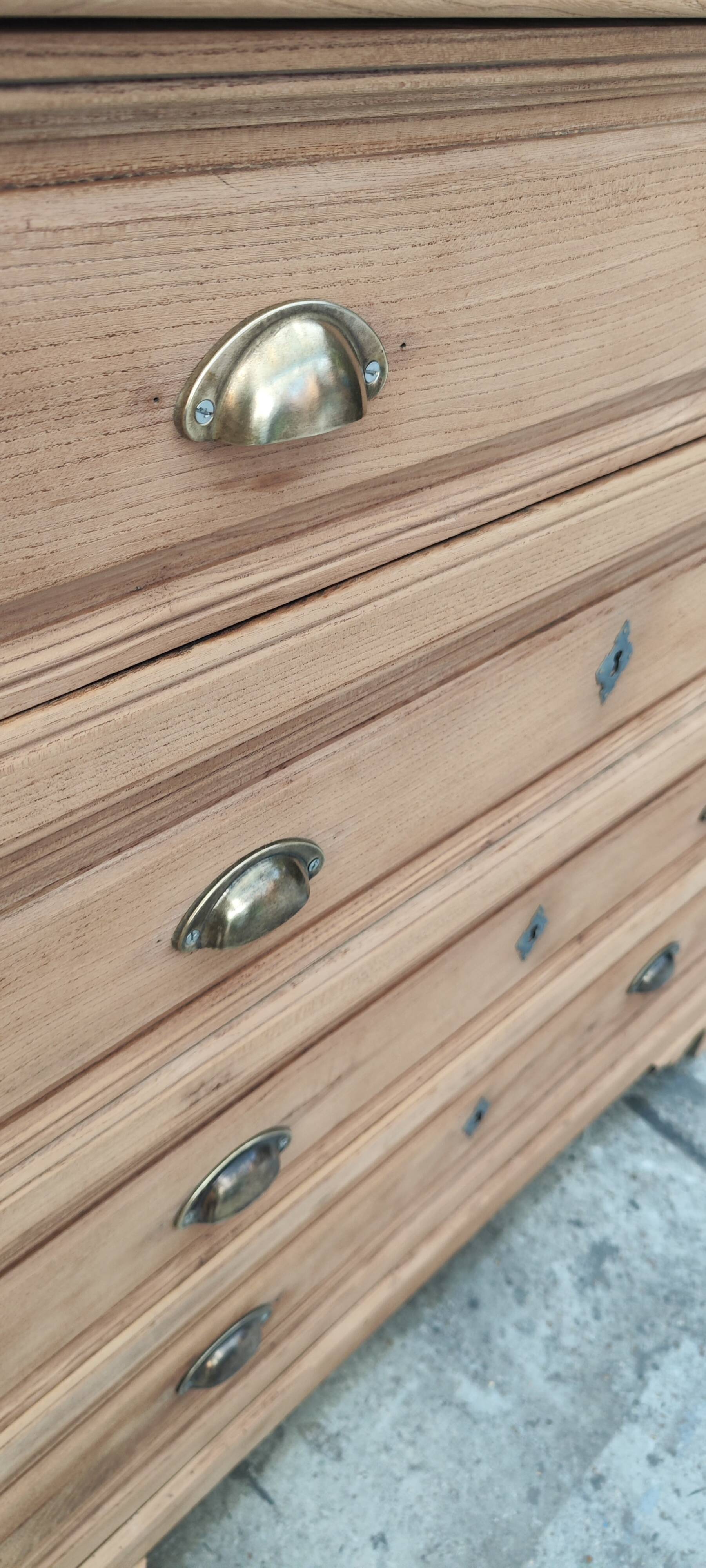 Old large elm chest of drawers with six drawers