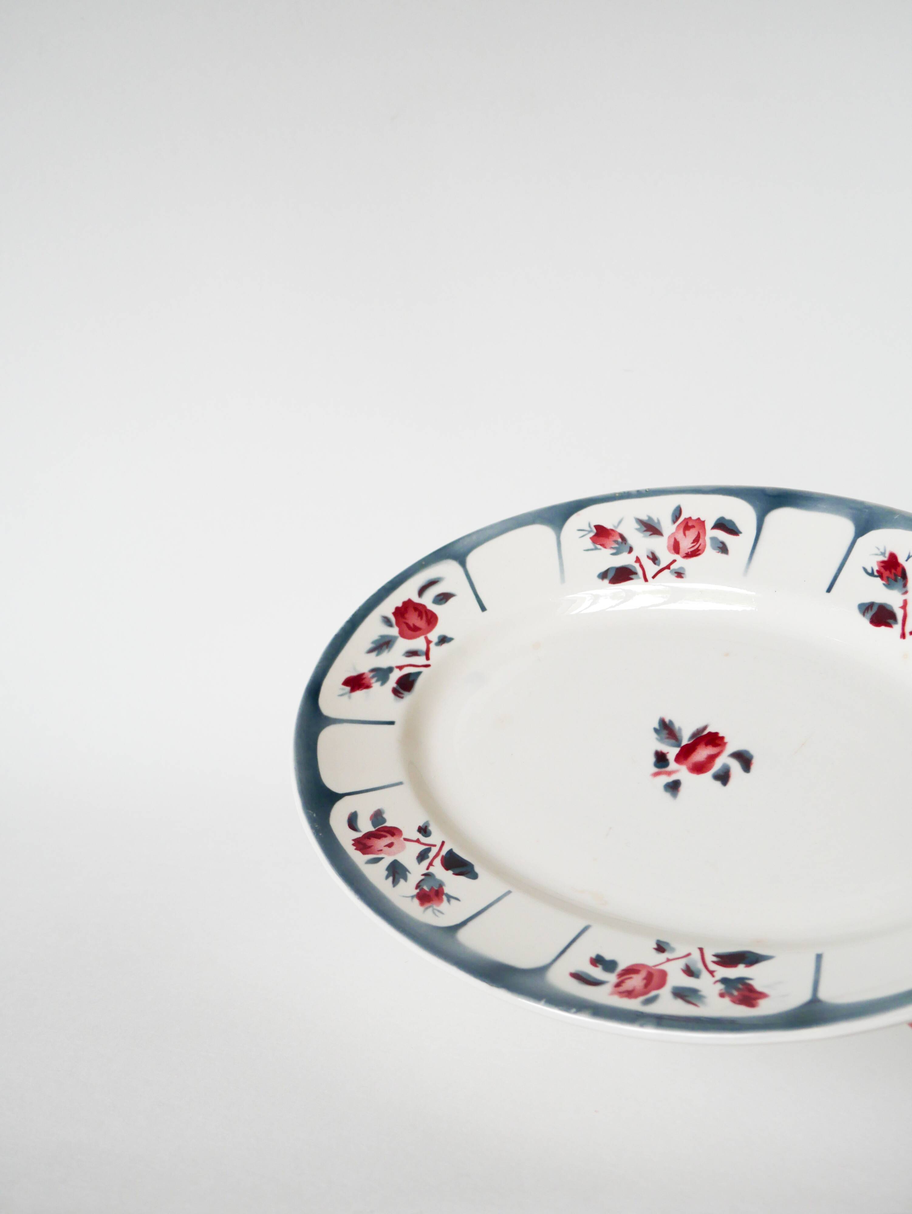 Digoin Sarreguemines oval dish, Ninette model, 1950