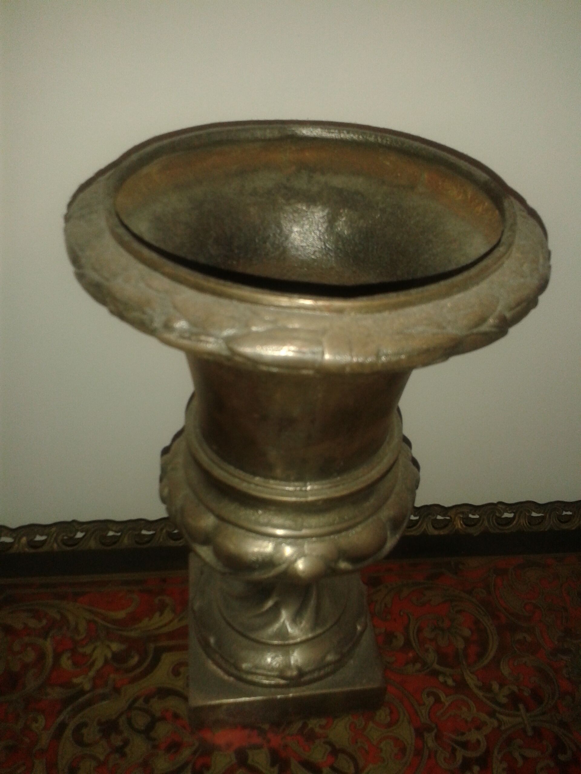 Cast iron Medici vase