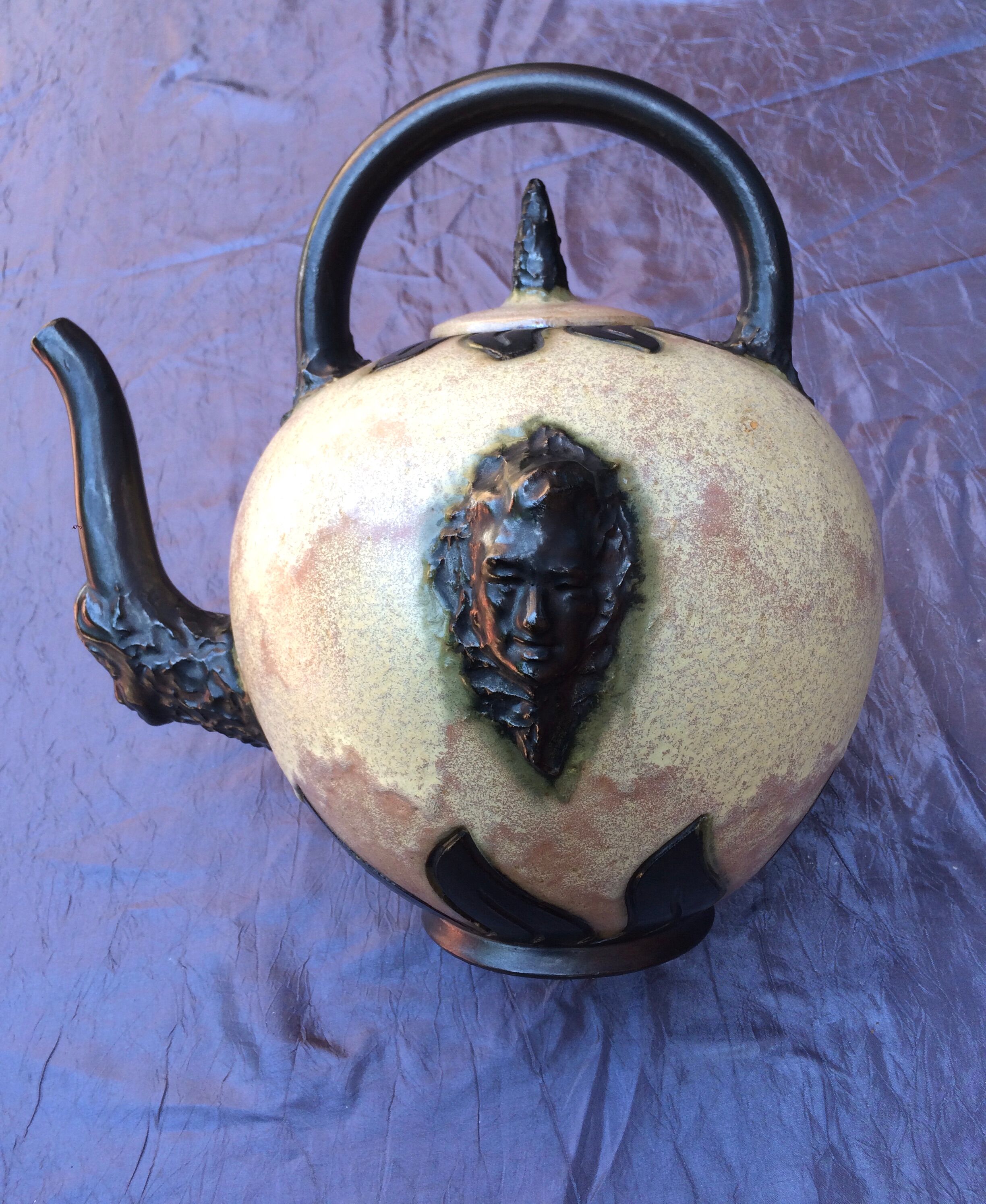 Art teapot by Sylvain Sttublet