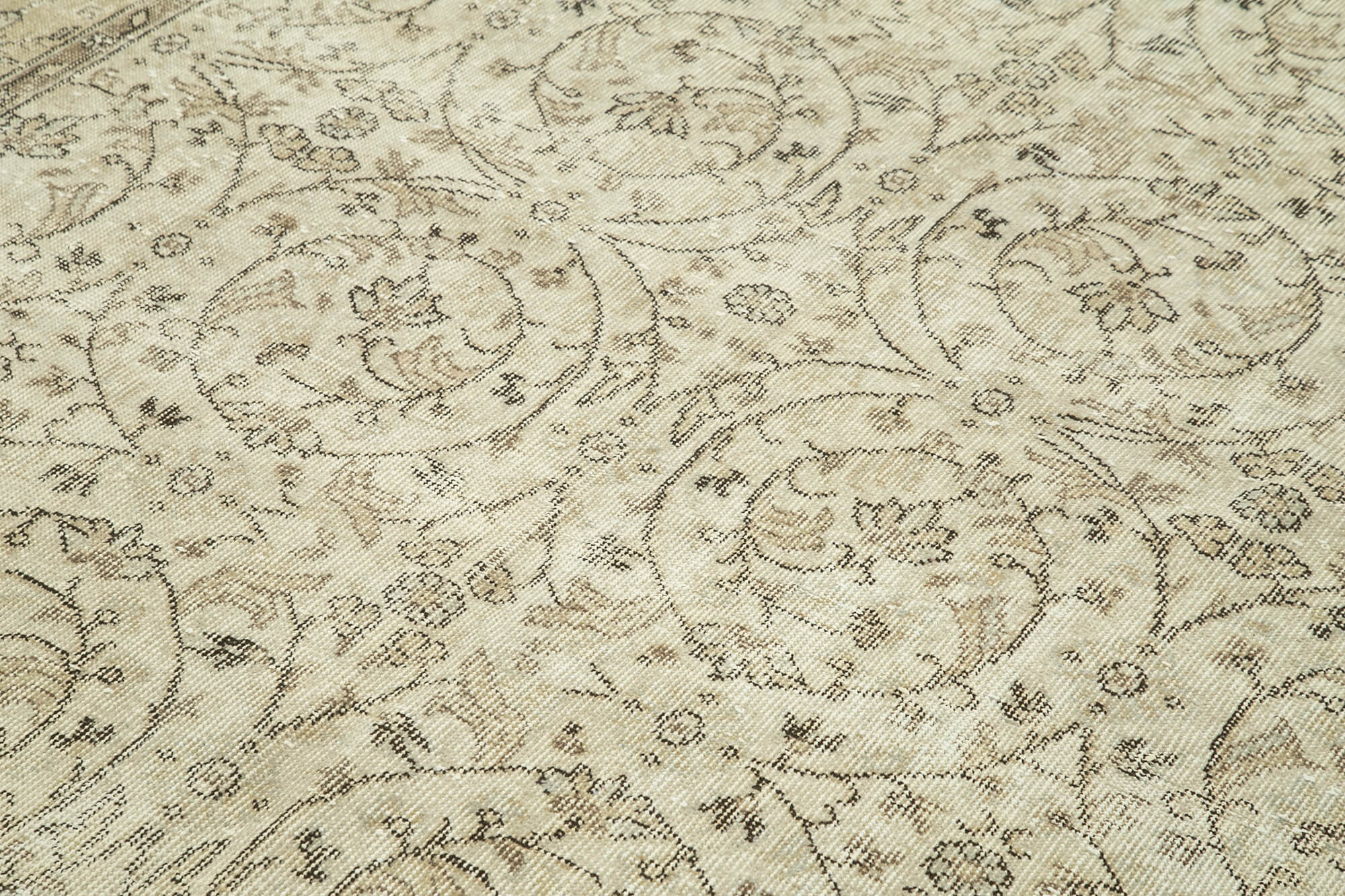 Hand-knotted one-of-a-kind turkish beige carpet 190 cm x 297 cm