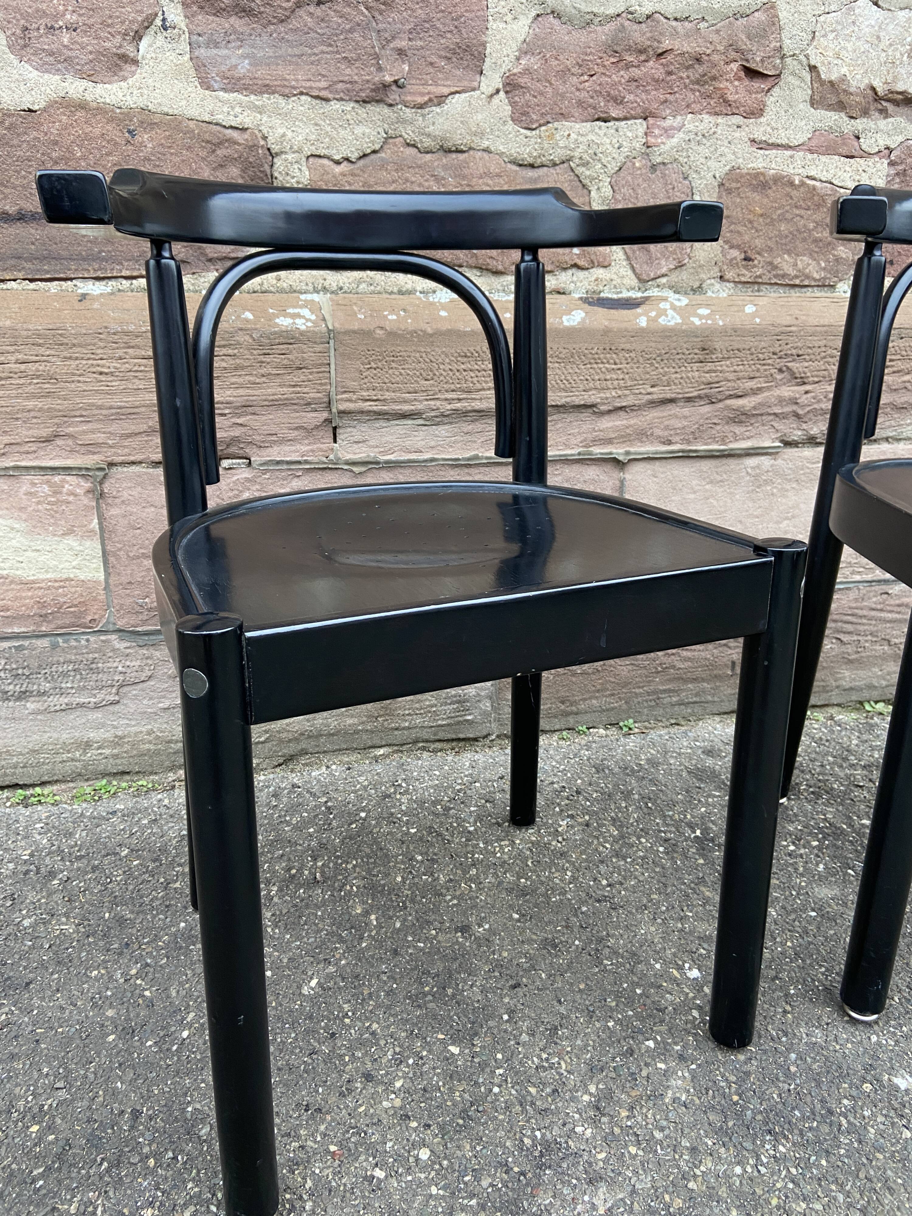 Pair of chairs 80s