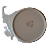 11 Soup plates
