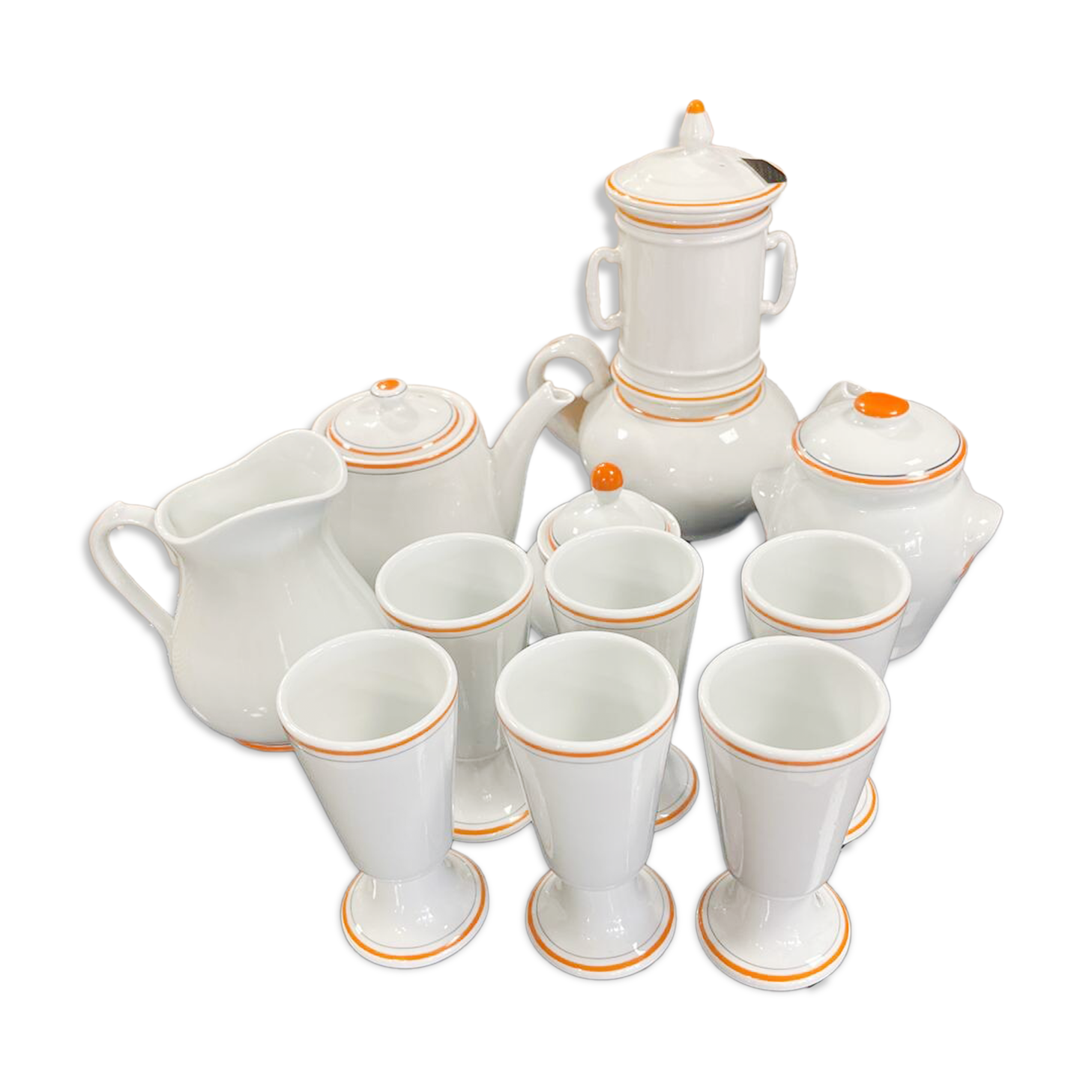 Tea and coffee service in Tuileries porcelain