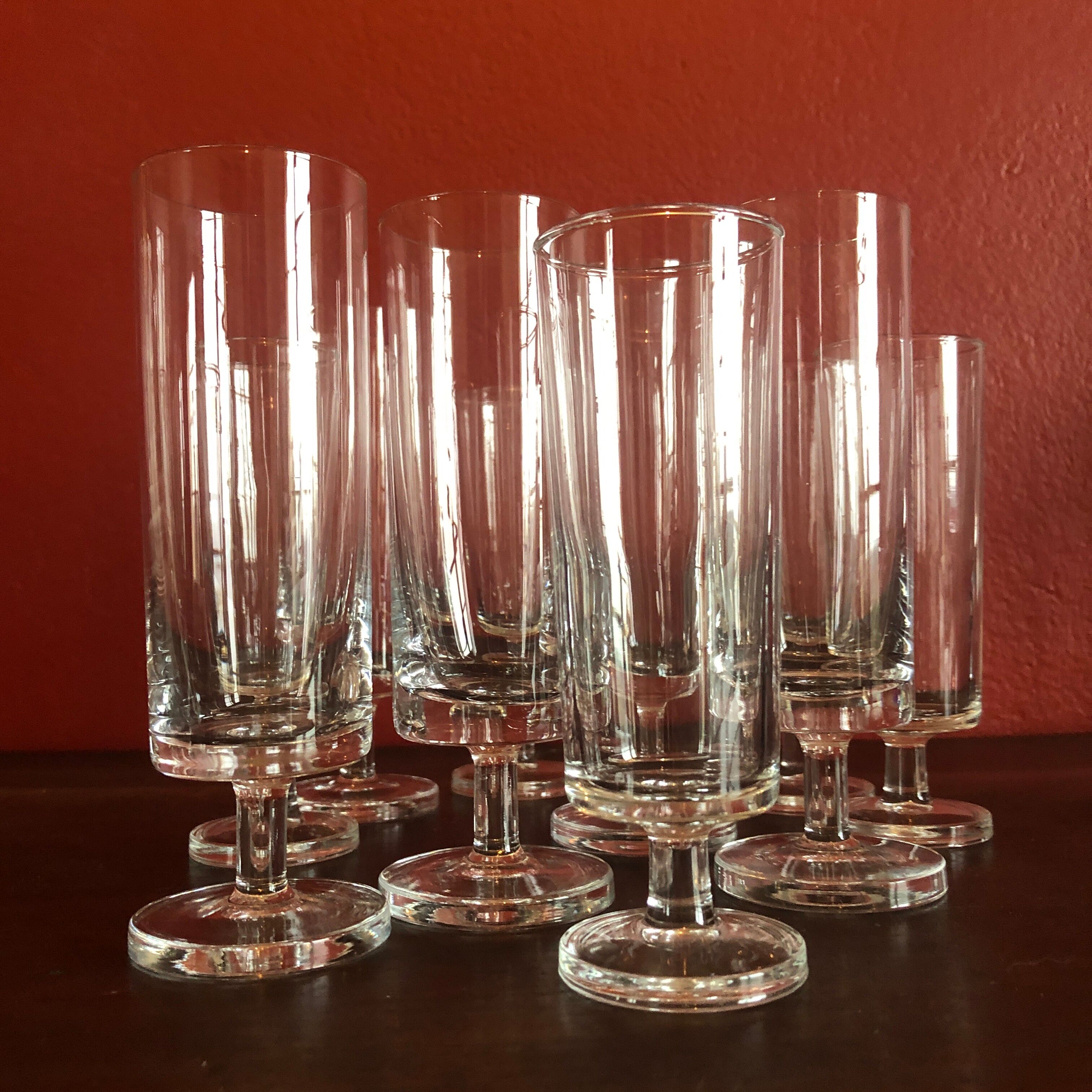 Series of 10 champagne flutes