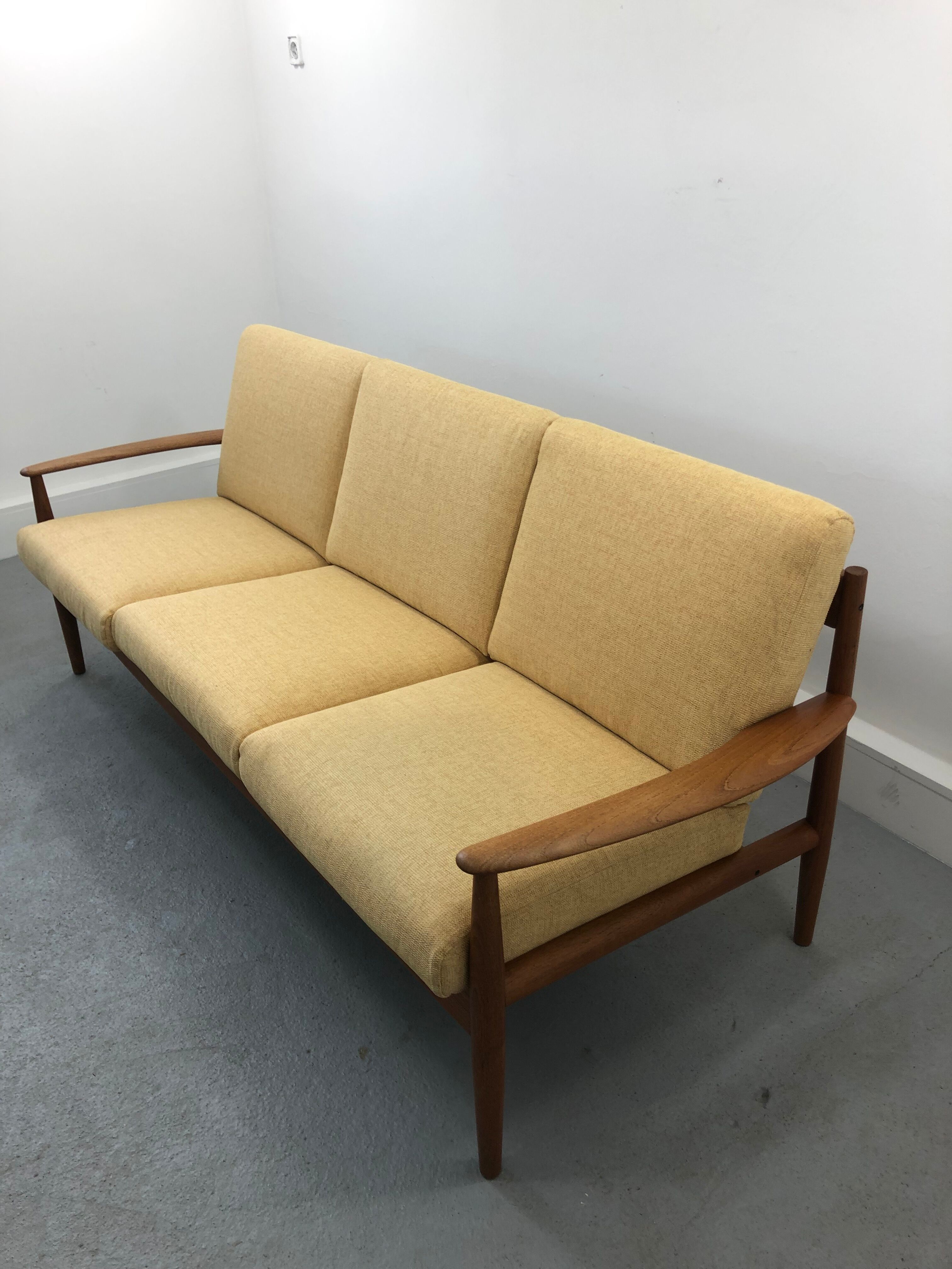 Danish teak sofa by Grete Jalk for France & SÃ¸n / France & Daverkosen
