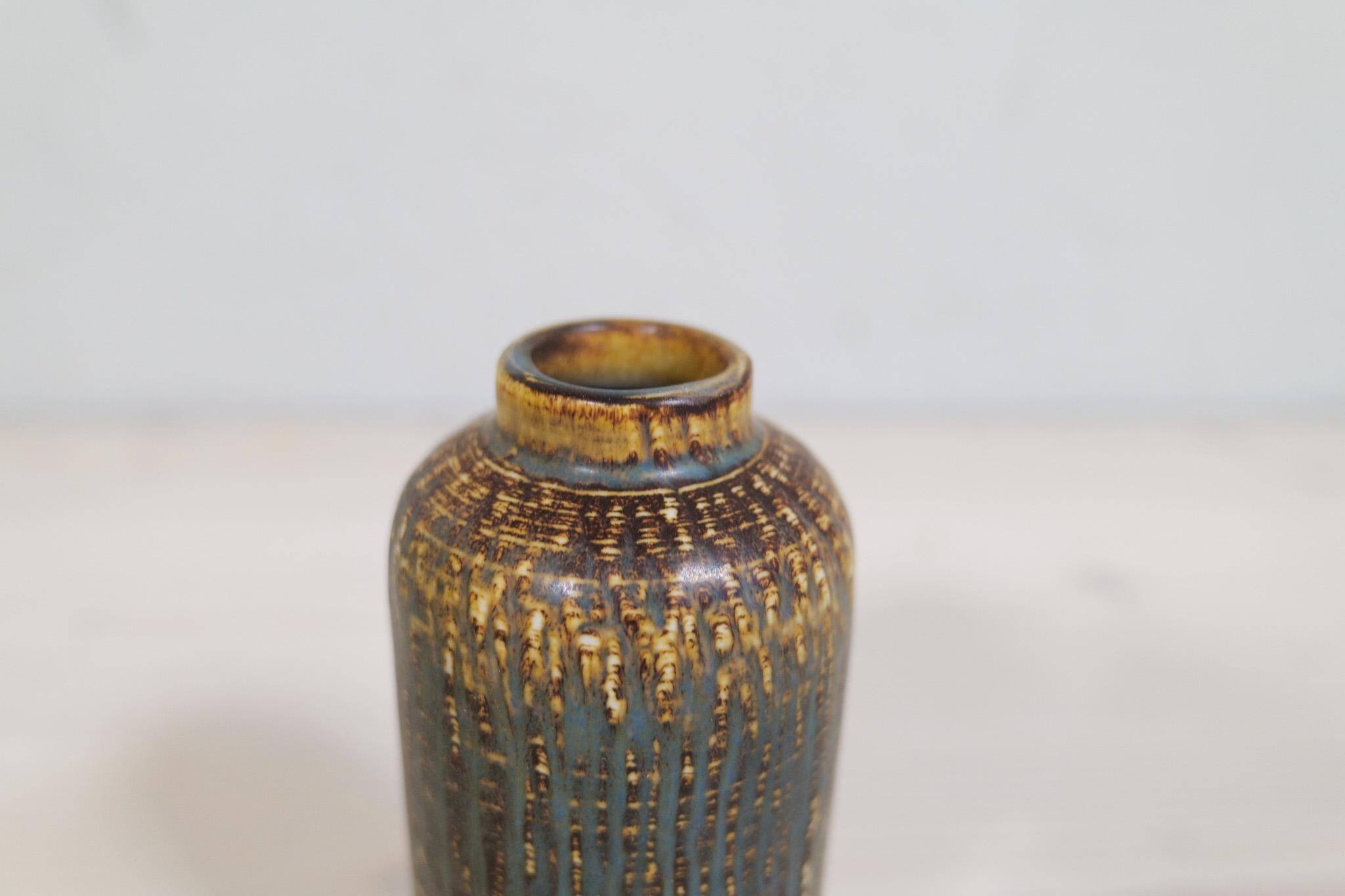 Modern Ensemble from the Mid-Century of 4 Ceramic Pieces Rubus Gunnar Nylund Rörstrand, Sweden