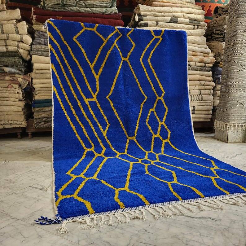 Handmade traditional pure wool rug 2/3 m