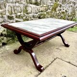Coffee table in white marble and mahogany wood