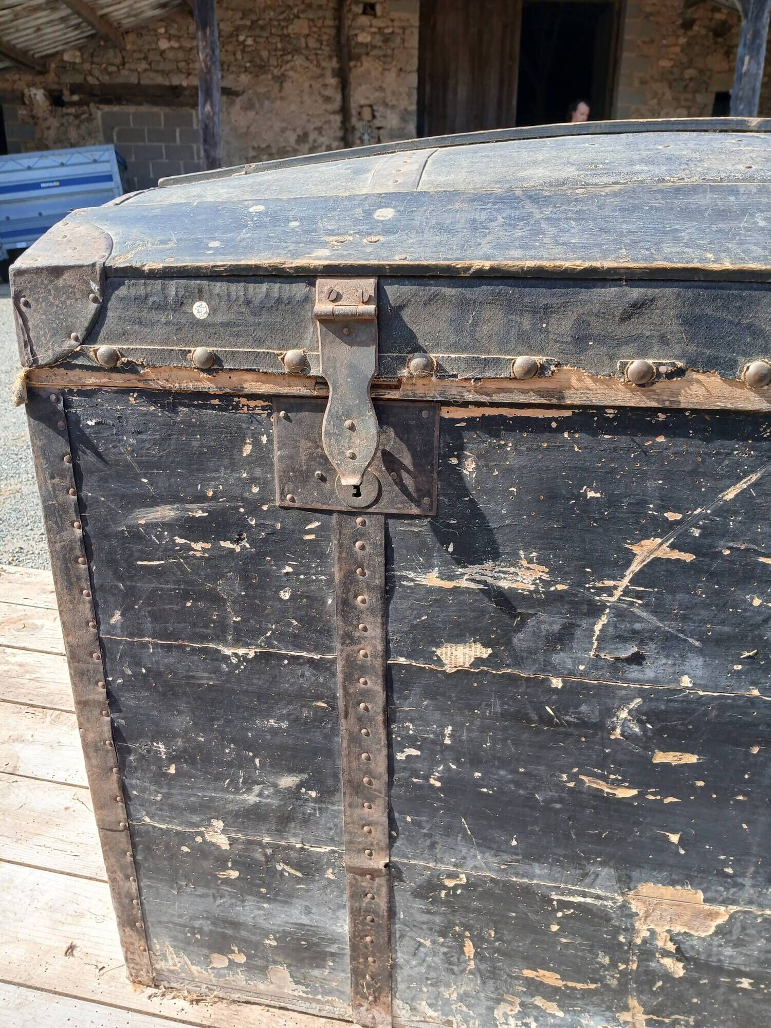 Malle Bombée Ph. Drevet Paris 1867 / Antique French Domed Trunk Napoleon II
