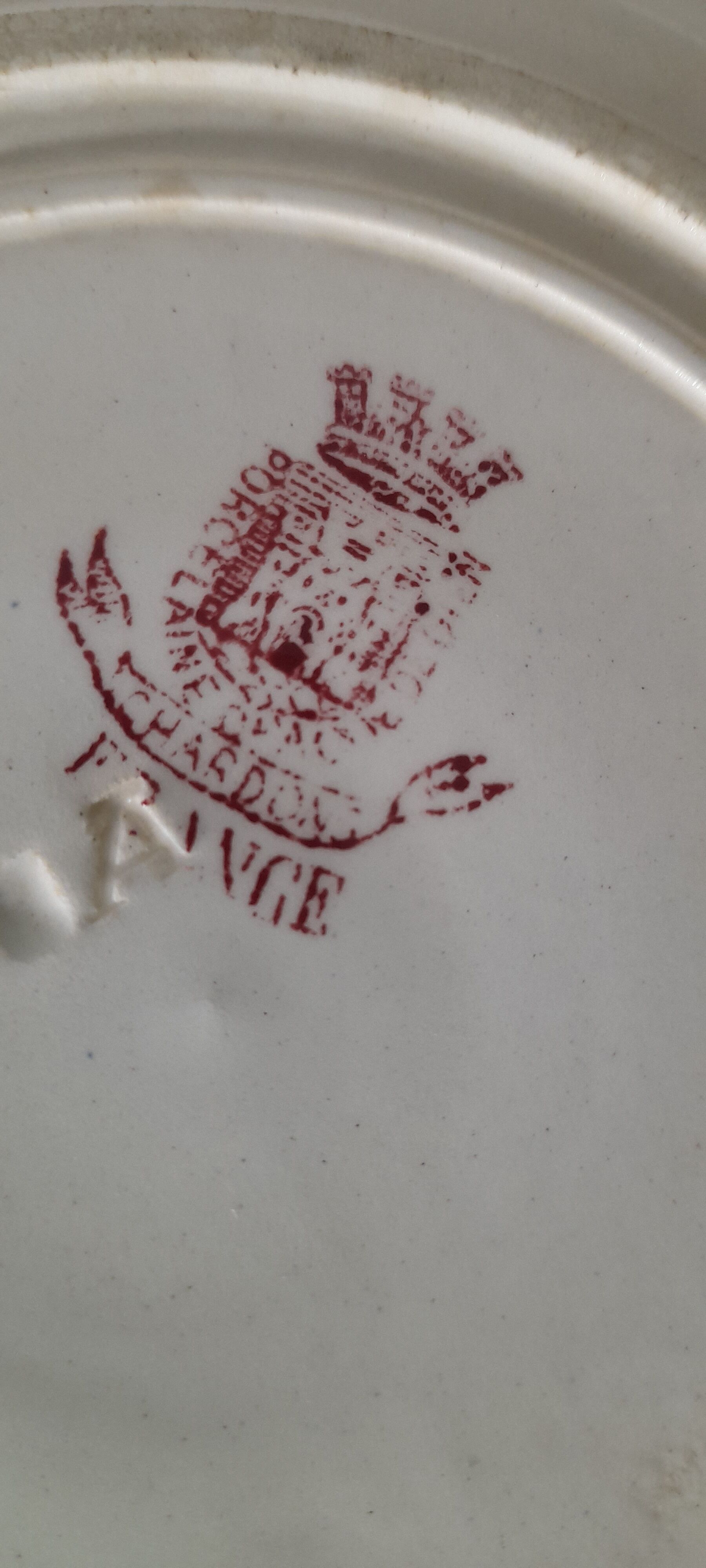 Opaque porcelain plate from Gien model thistles n ° 2 diam 24 cm