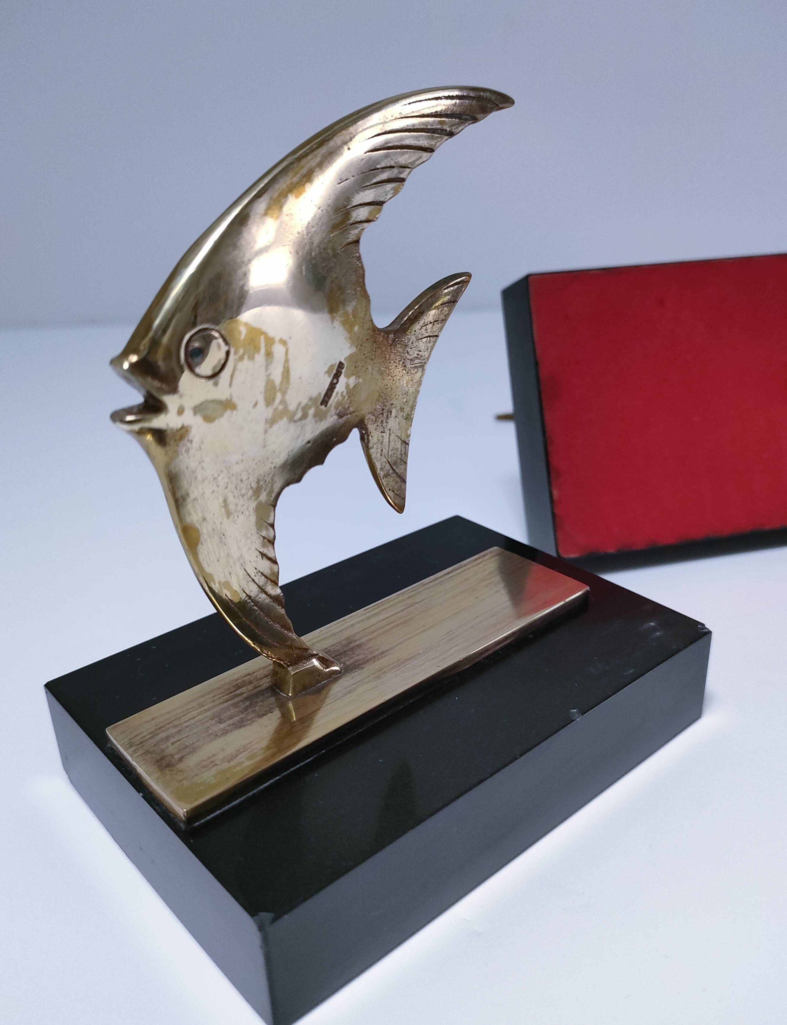 Pair of designer black marble bronze fish bookends