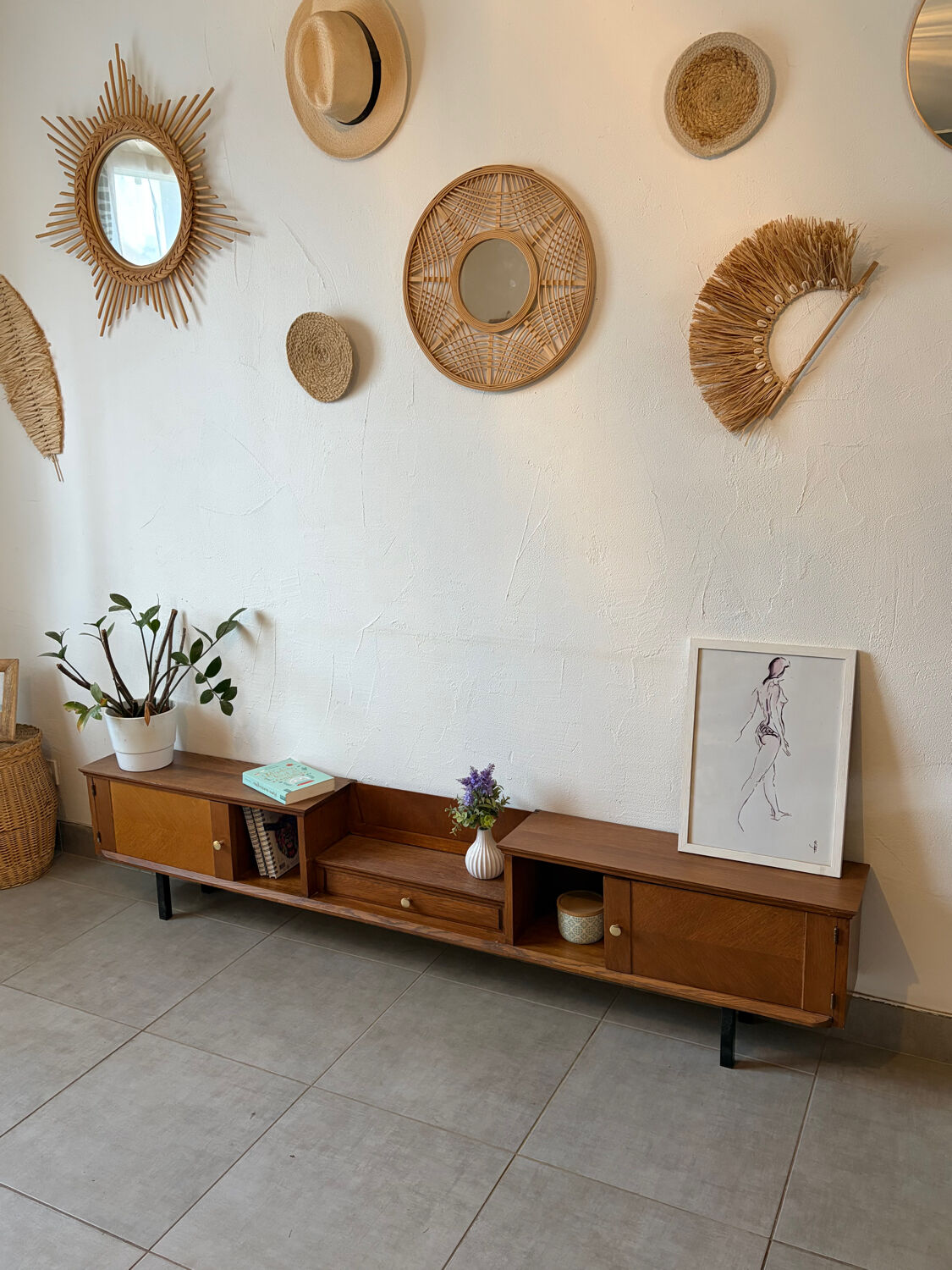 Enfilade basse vintage peu profonde