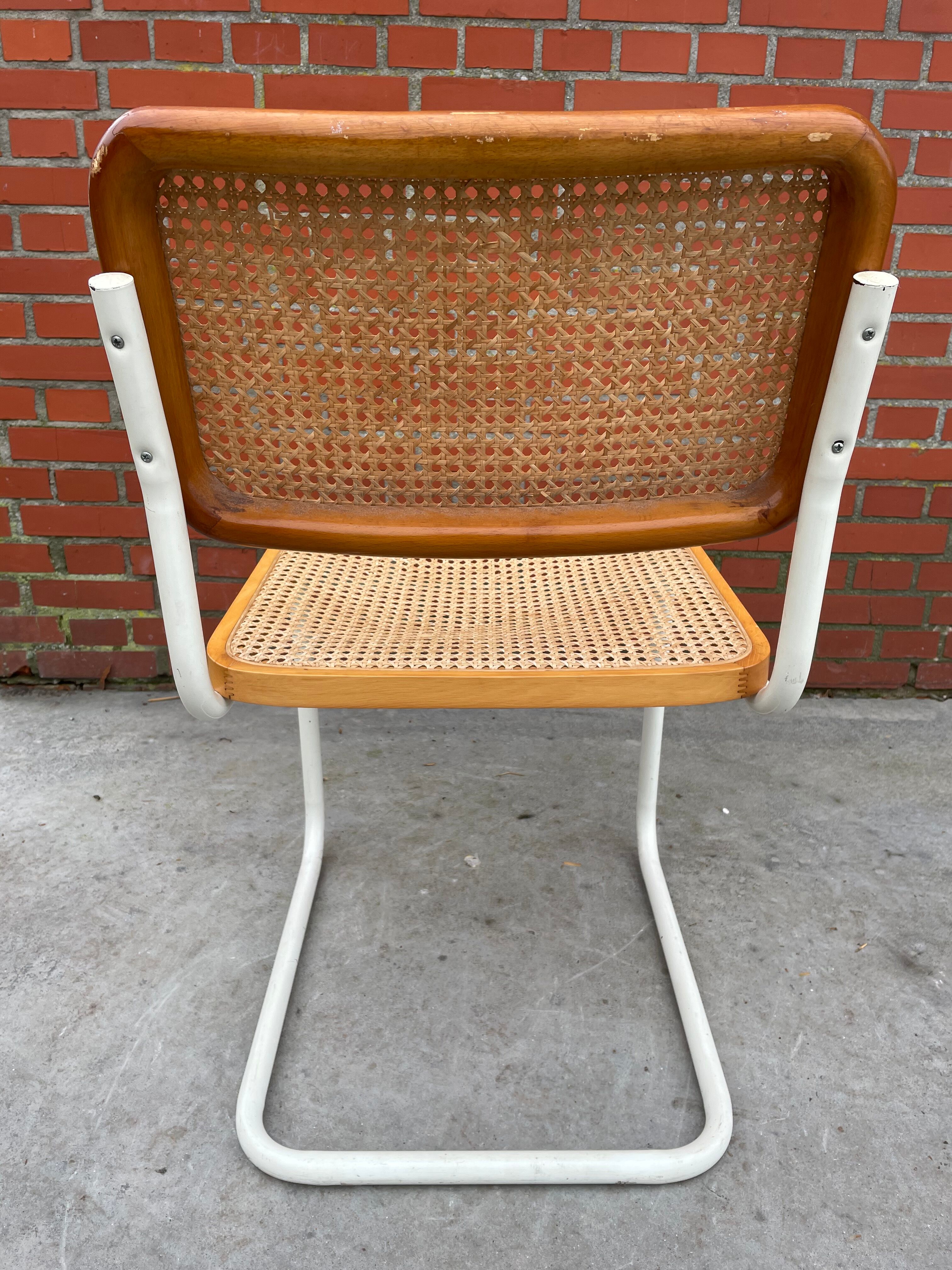 Cesca design chair b32 model white wood