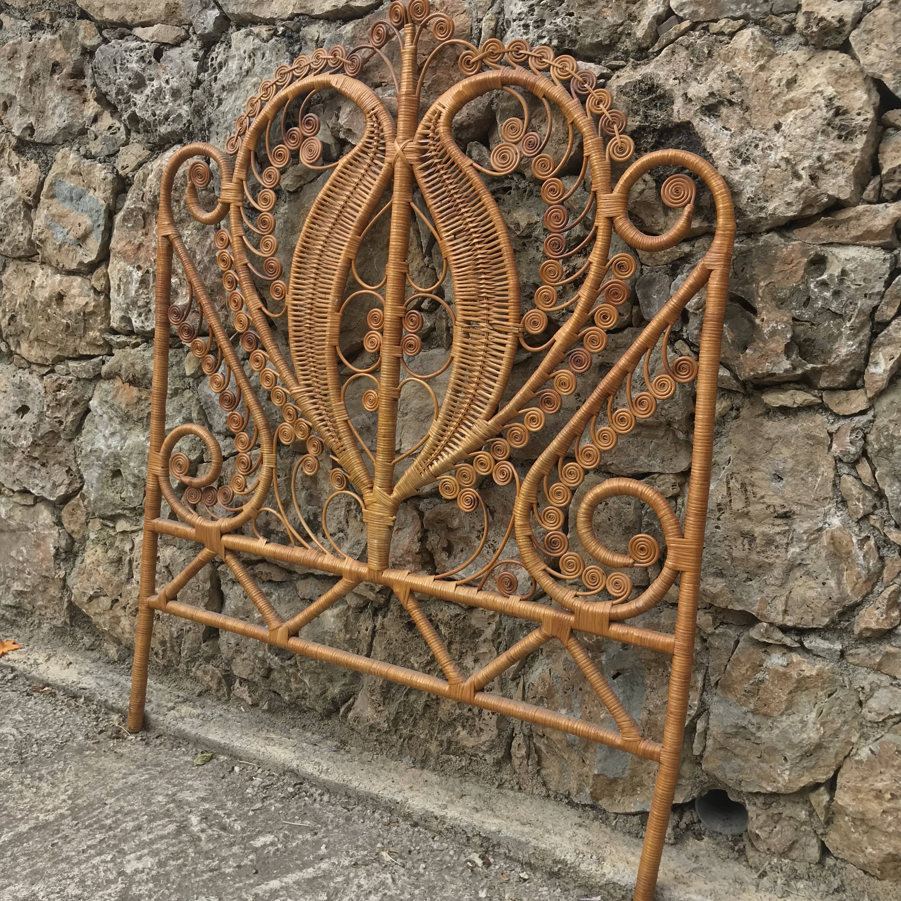 Paire de têtes de lit en rotin peacock