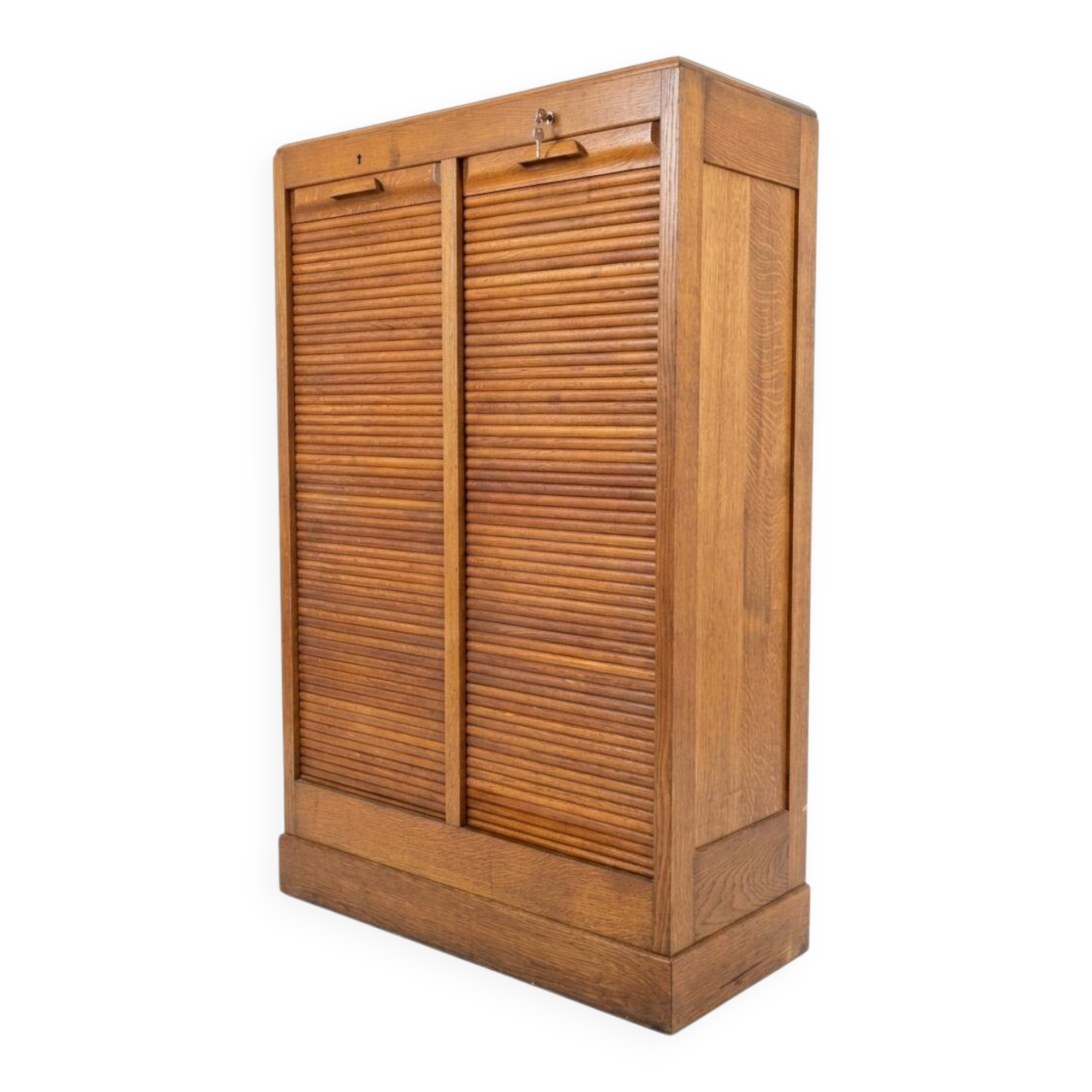 Double curtain cabinet in solid oak